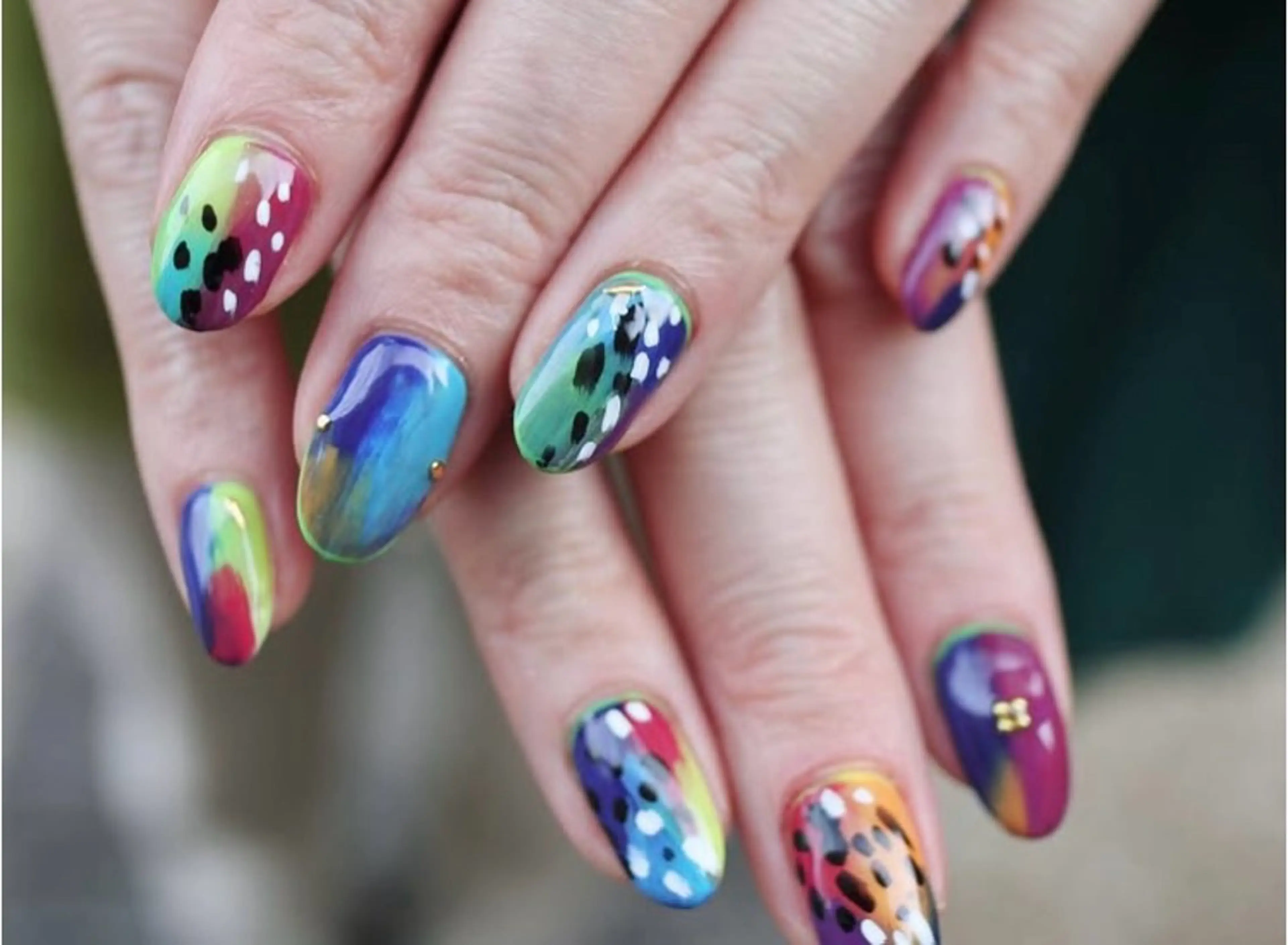 ネイル ハンドネイル yachikonail所属・ネイリスト risaのネイルデザイン