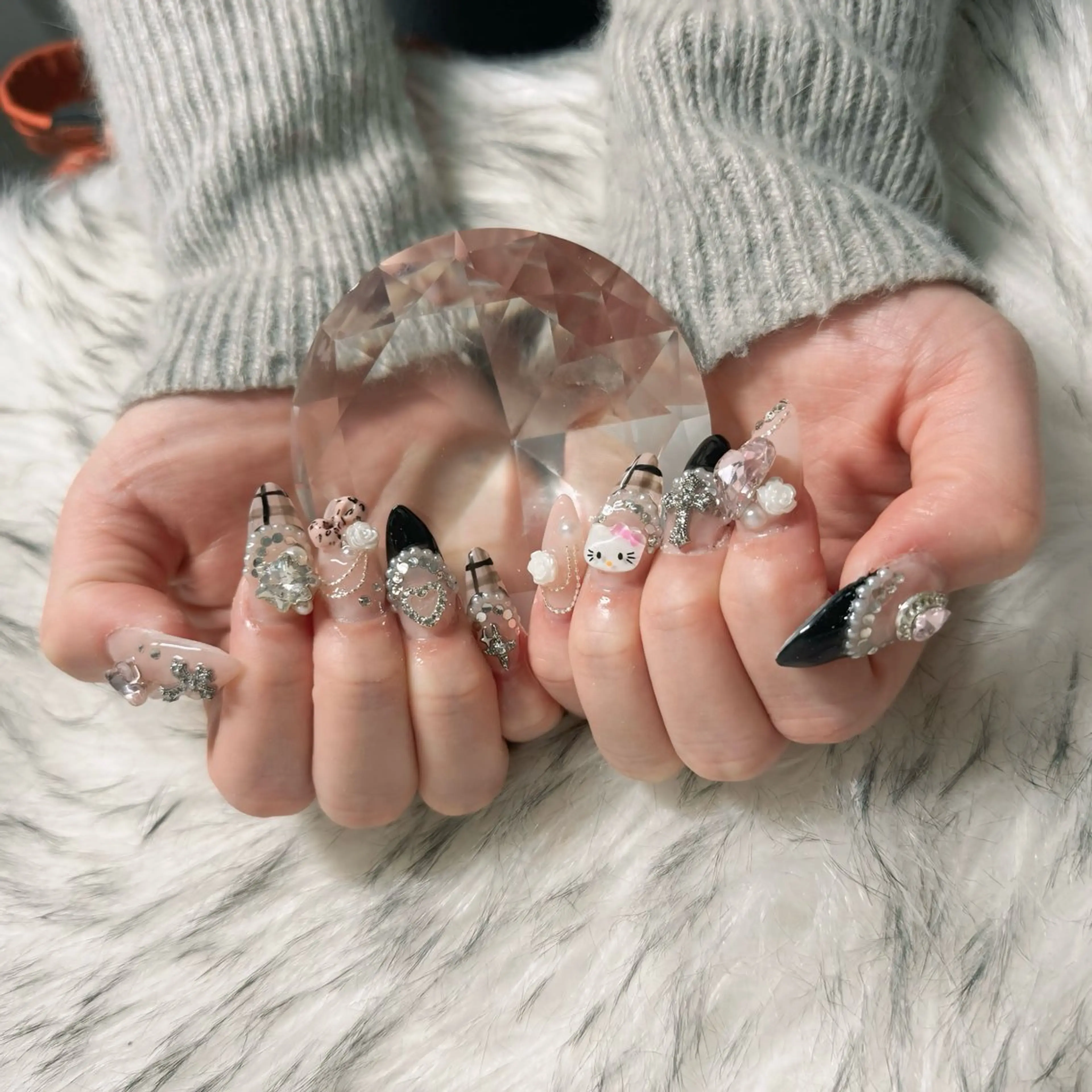 ロング ハンドネイル mao .のネイルデザイン