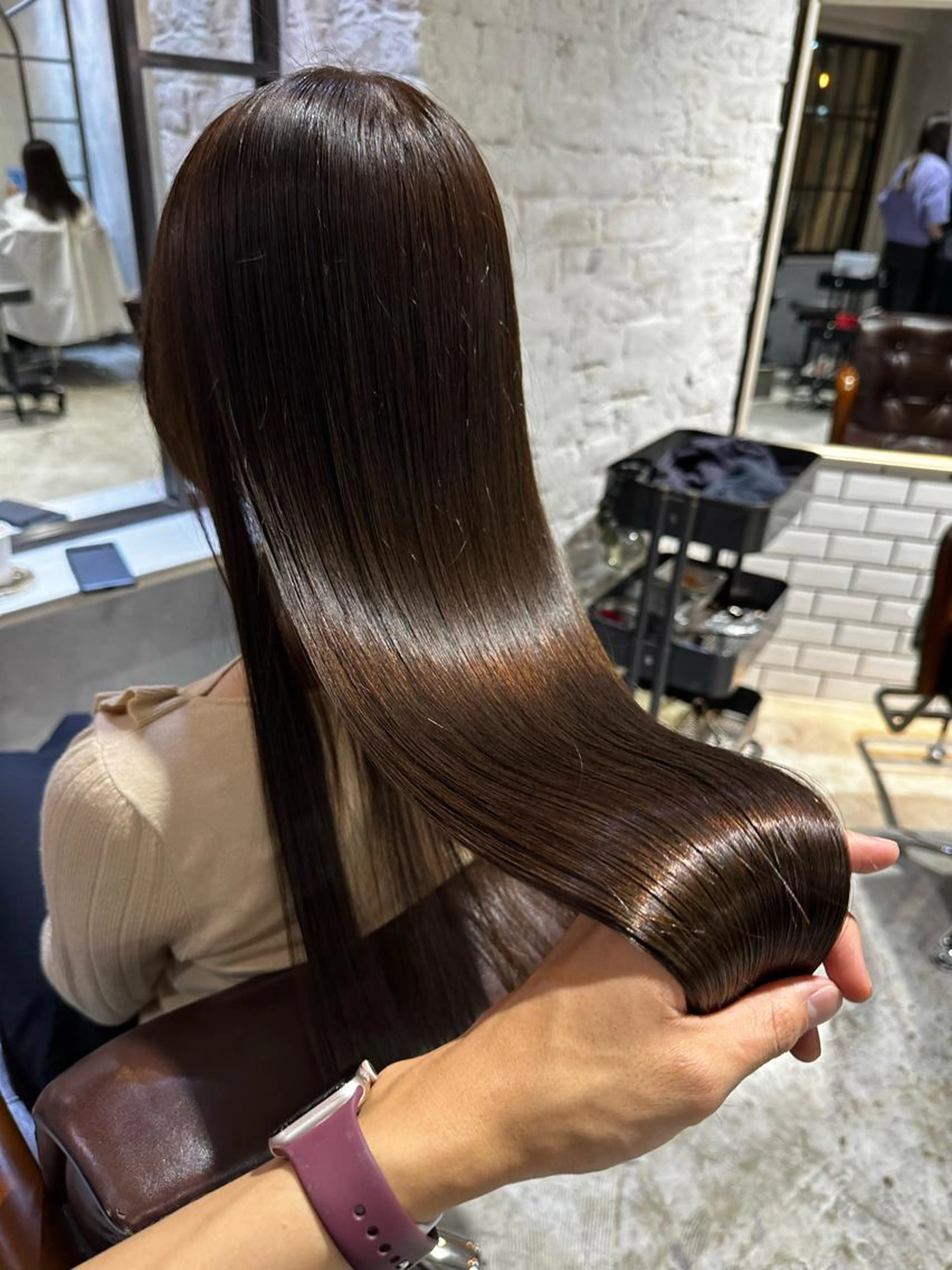 ✨圧倒的艶感✨ボリュームを抑えてまとまりのある艶やかな髪の毛にしたい人向け【髪質改善ストレート】+【サイエンスアクア】の写真