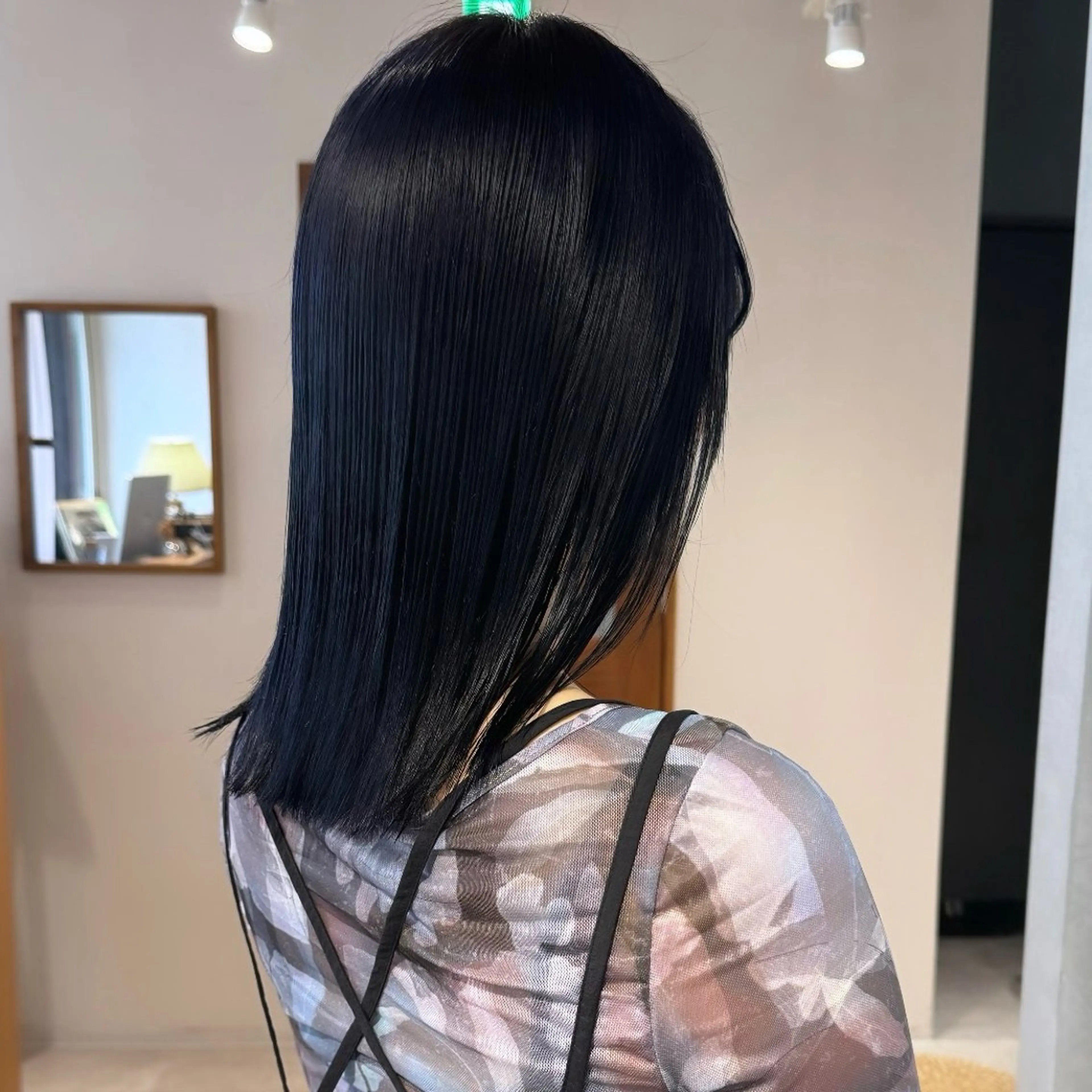 カラー ブリーチ ブルーカラー 透明感カラー カット ヘアカラー トリートメント 優梨 EIGHT💞のヘアスタイル