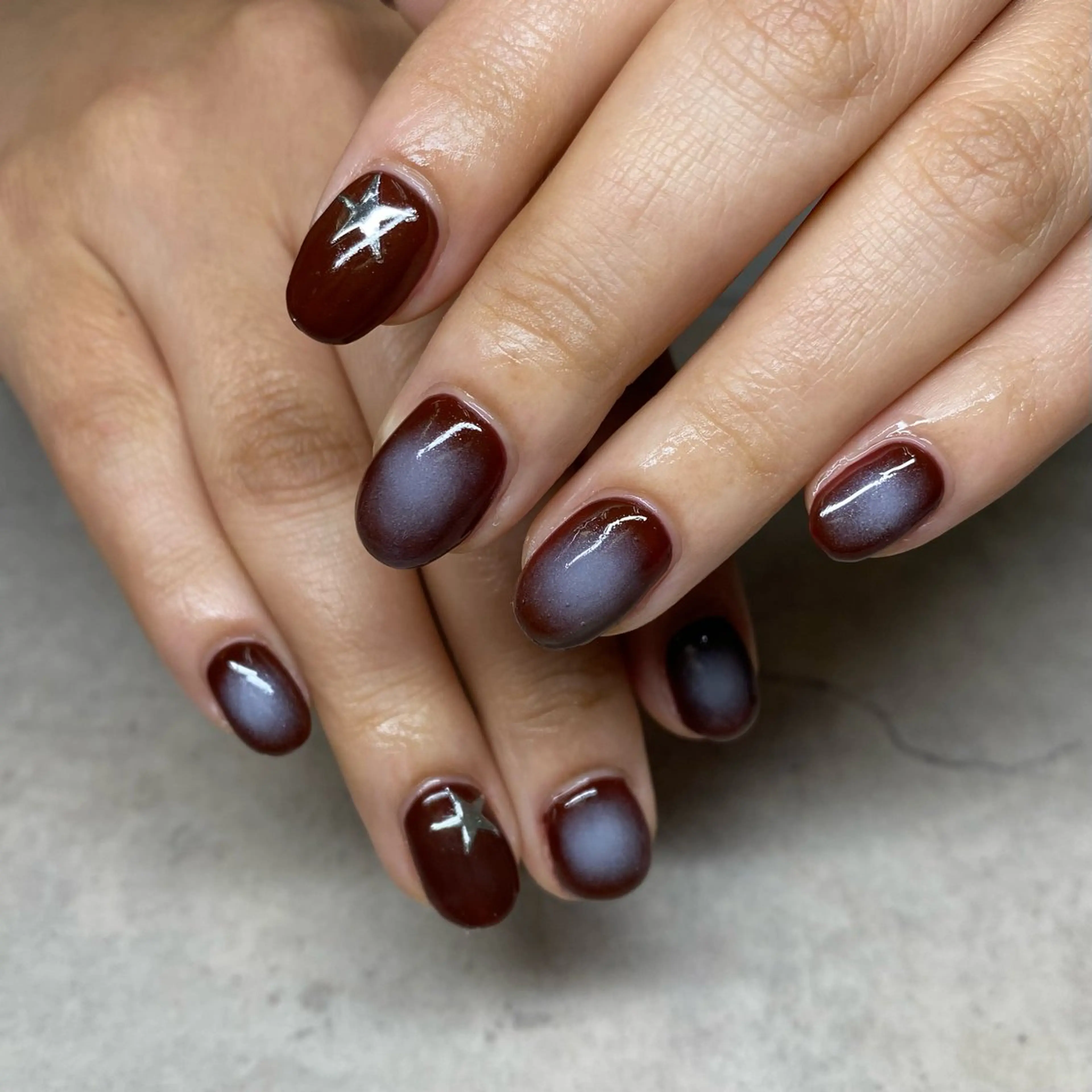 ネイル ブルー ボルドー ゴールド ネイビー RaLa（ネイル&アイラッシュ）所属・🫧RaLa ⭐︎AYAKA🫧のネイルデザイン