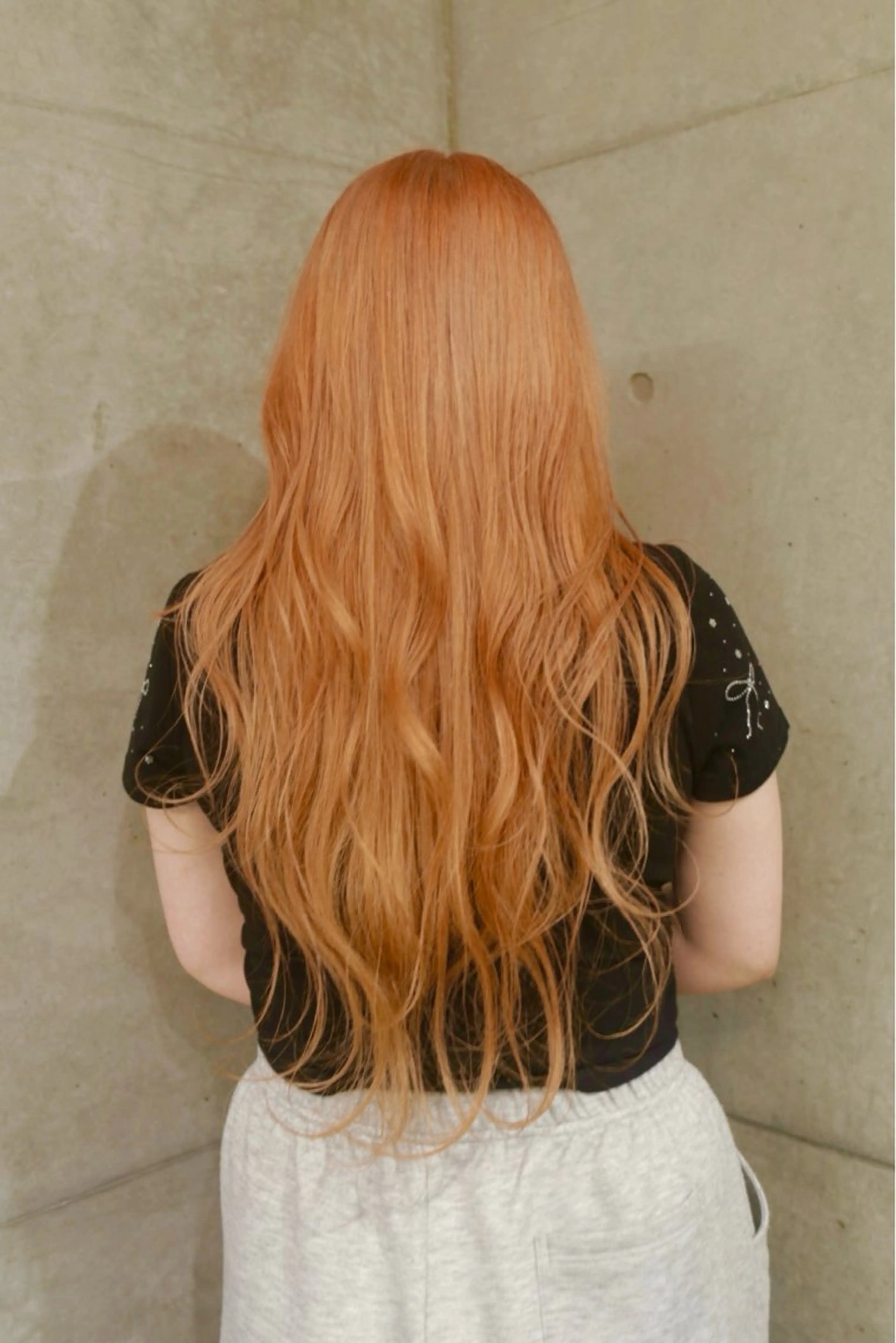 ロング カラー ハイトーンカラー オレンジ レイヤーカットとハイ トーン/HIROKIのヘアスタイル