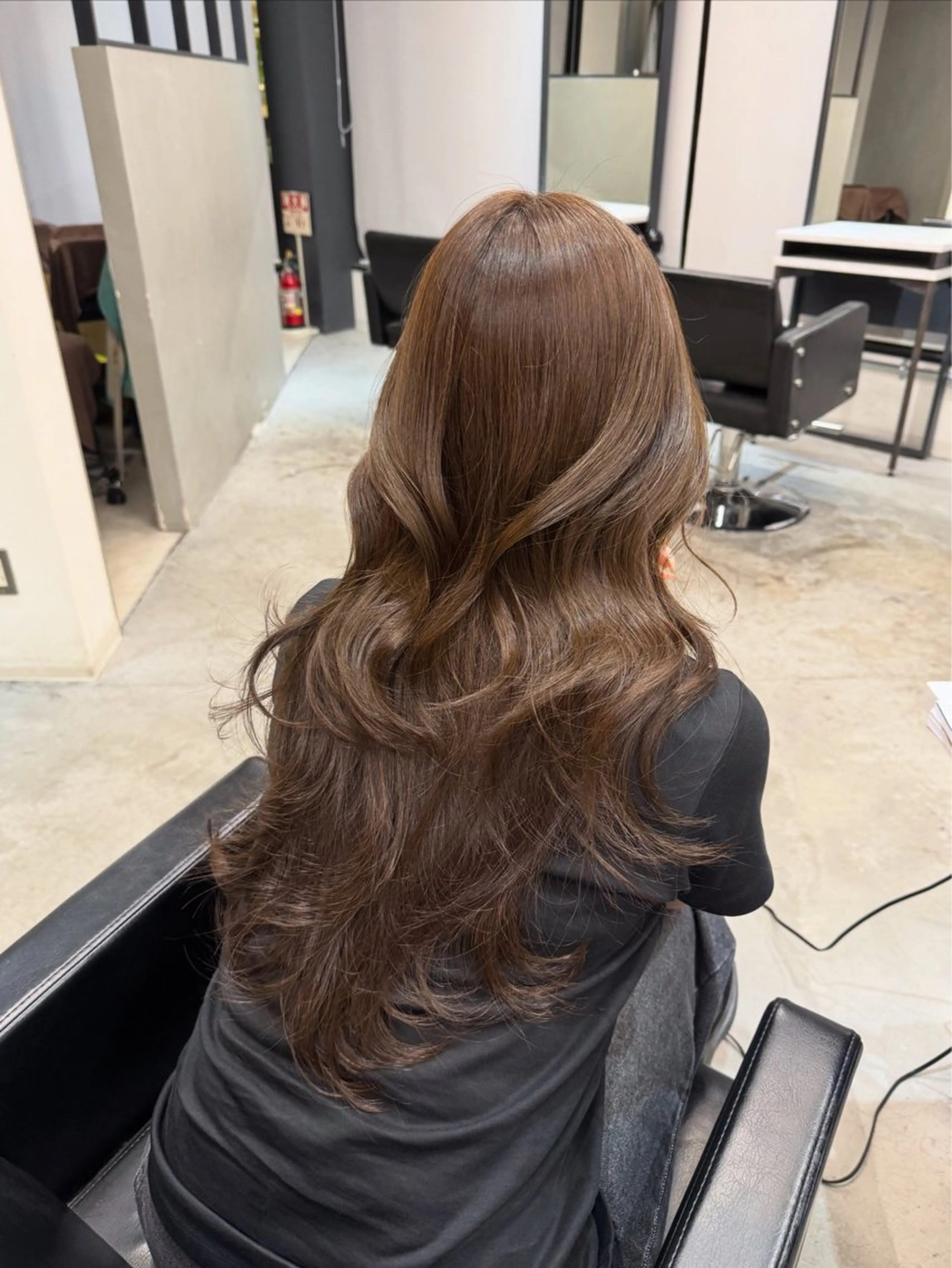 ロング カラー カット ヘアカラー トリートメント 韓国ヘア🇰🇷 YUKINAのヘアスタイル