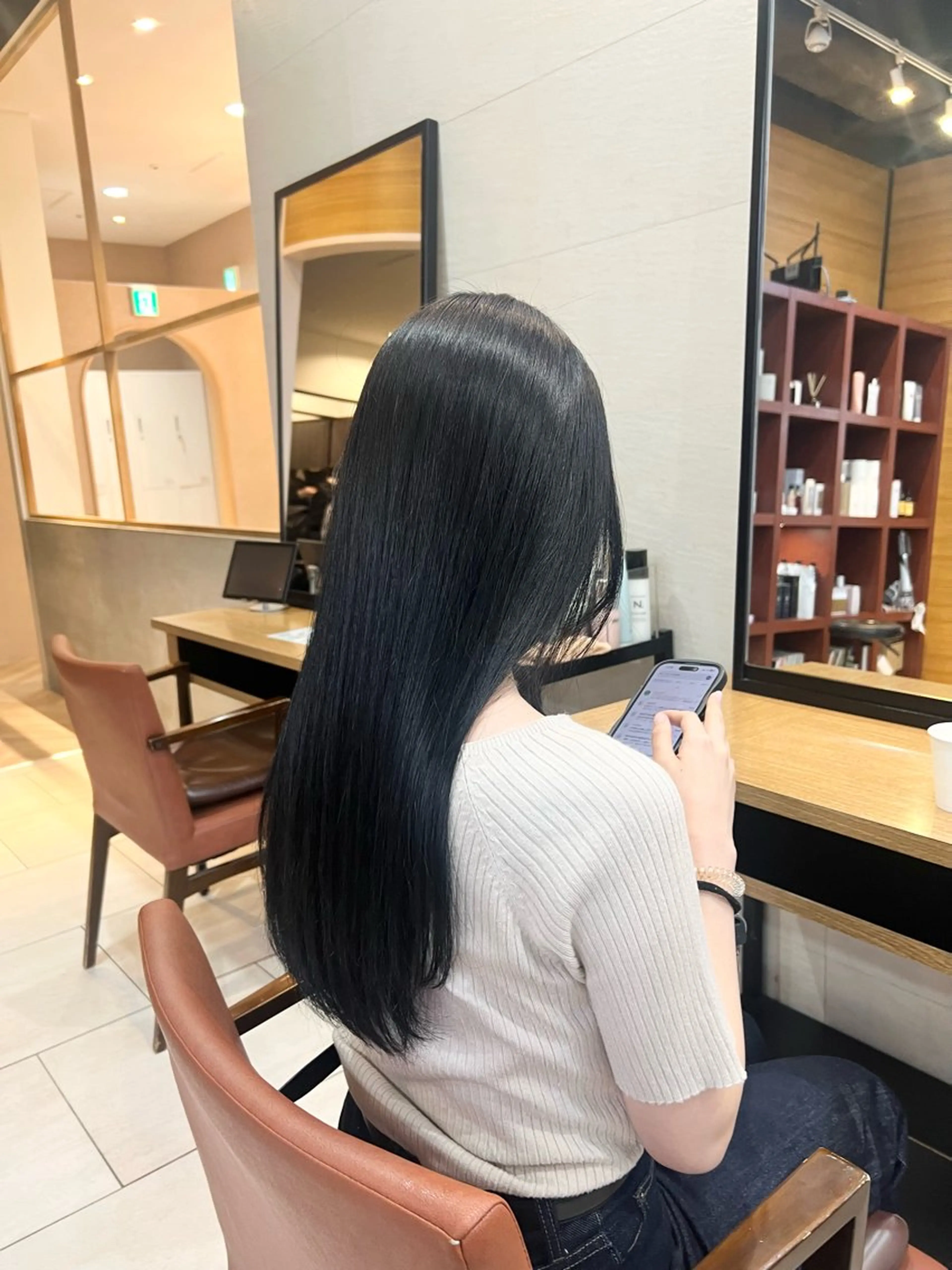 ロング カラー 透明感カラー トリートメント ヘアカラー トリートメント 艶カラー/透明感 /ヒグチアオイのヘアスタイル