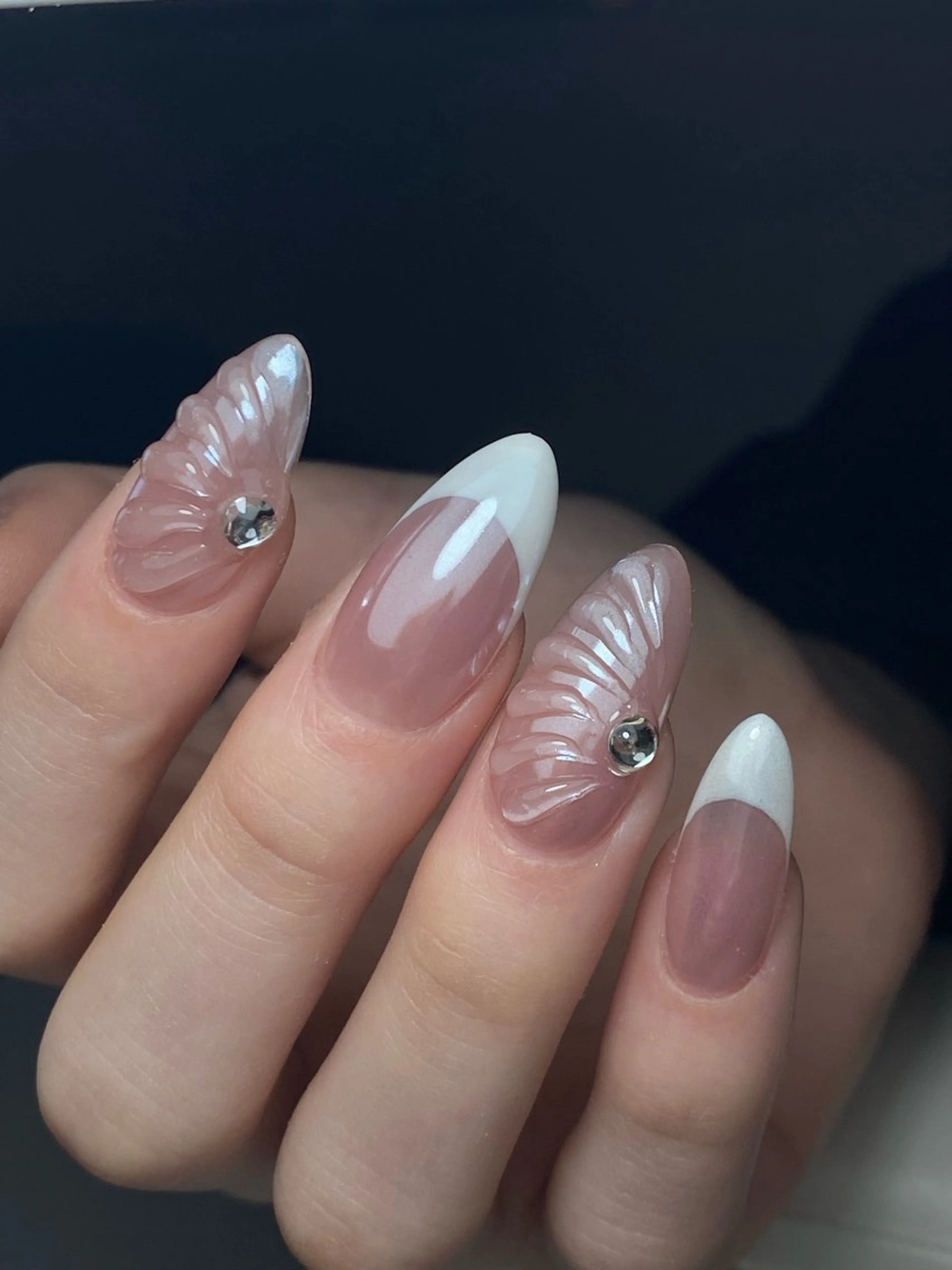 ネイル Isinha Nailsのネイルデザイン