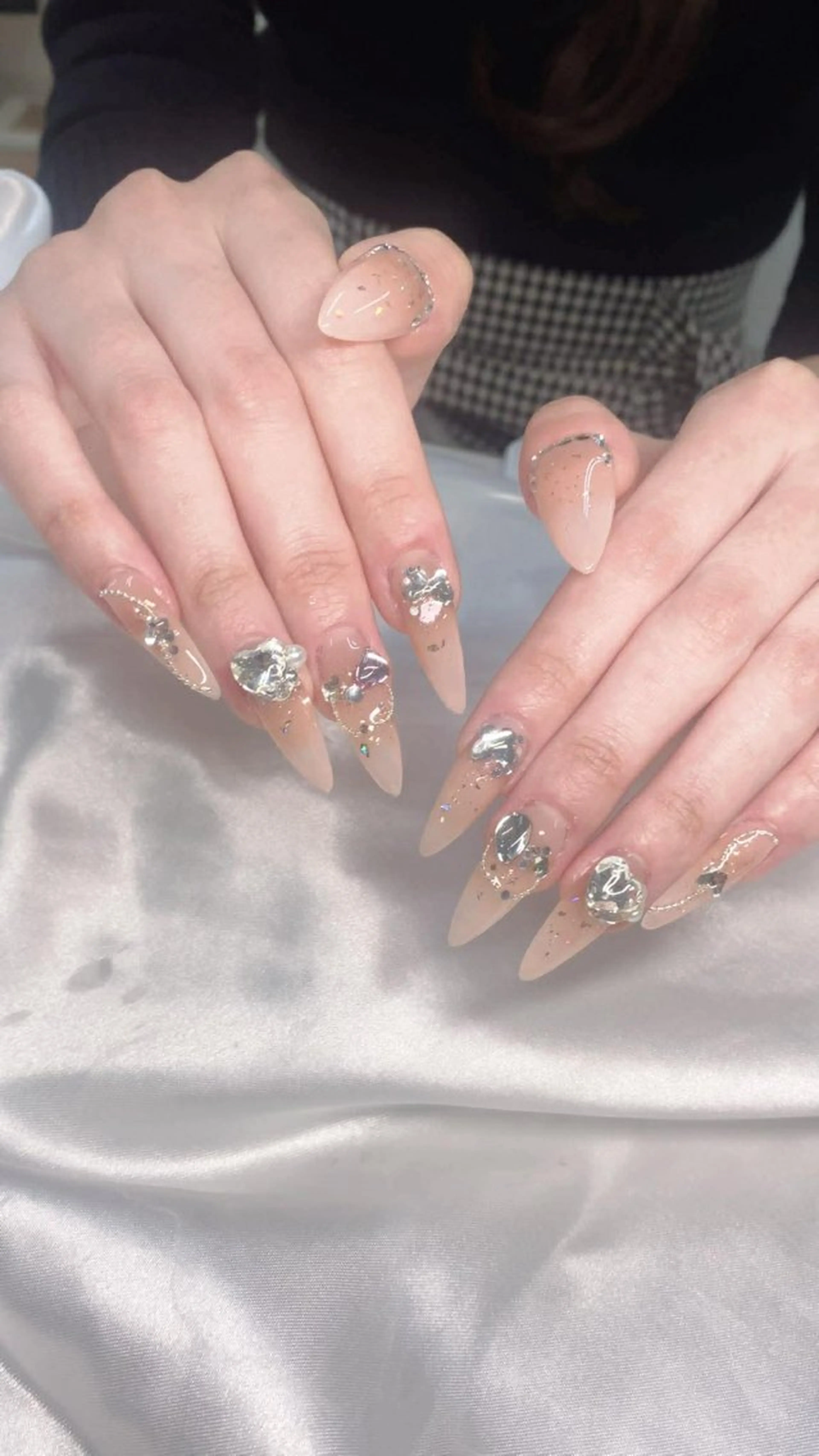 ネイル 桜ネイル フレンチネイル グラデーション 韓国ネイル マグネットネイル ハンドネイル Squeen Nailのネイルデザイン