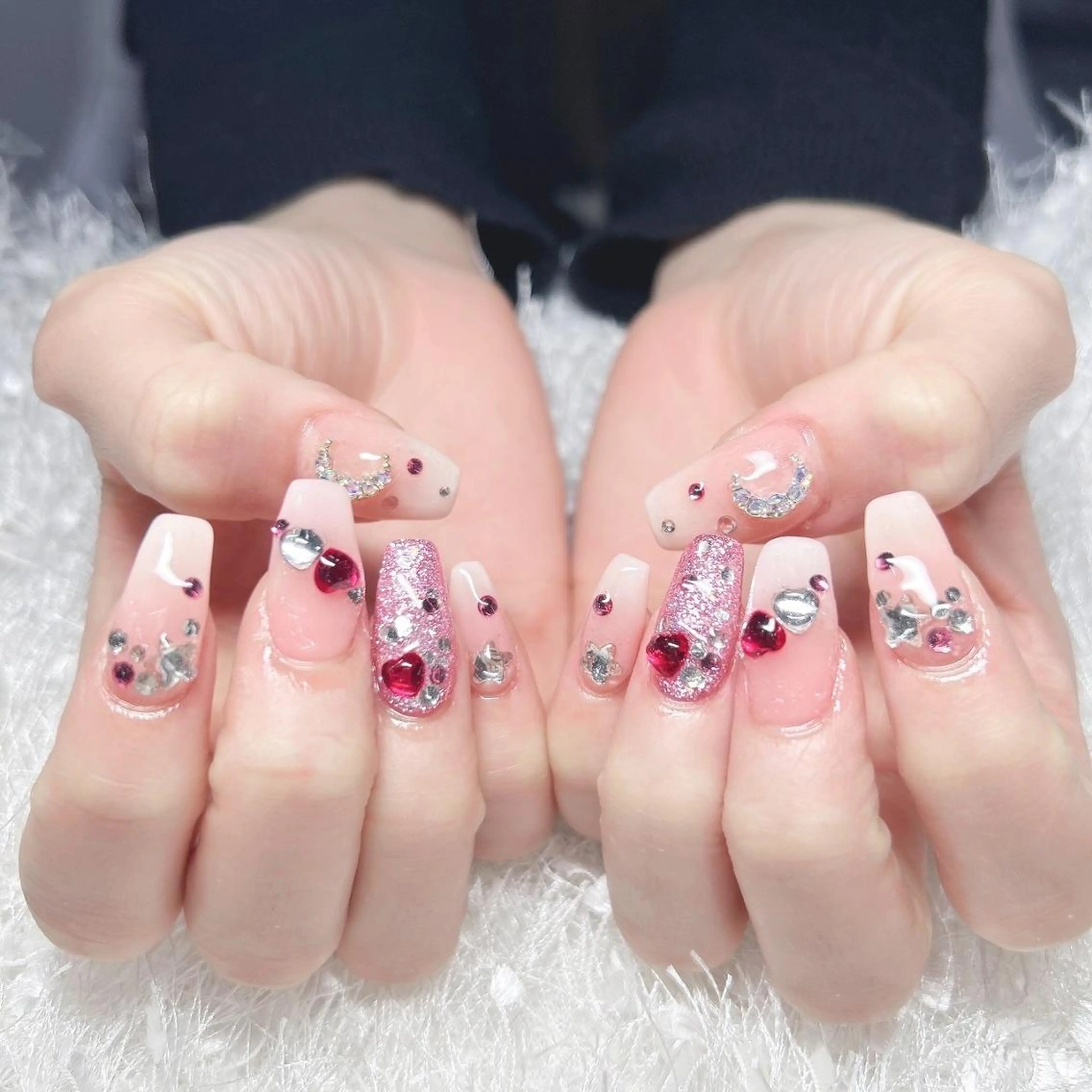 ネイル 長さ出し フレンチネイル ジェルネイル グラデーション ハート ハンドネイル Nail&eye Belire 新宿のネイルデザイン