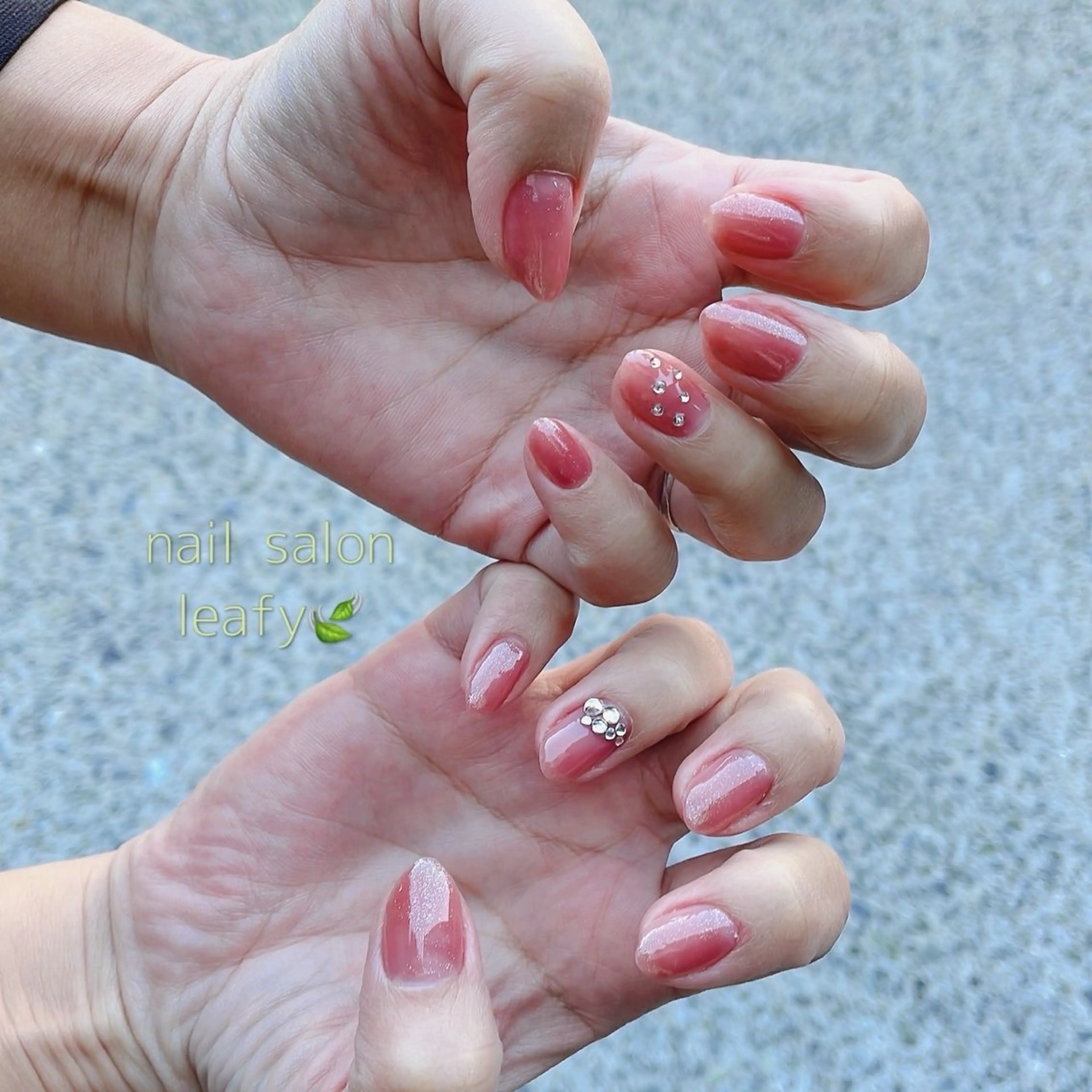 ネイル シンプルネイル ネイルサロン leafyのネイルデザイン