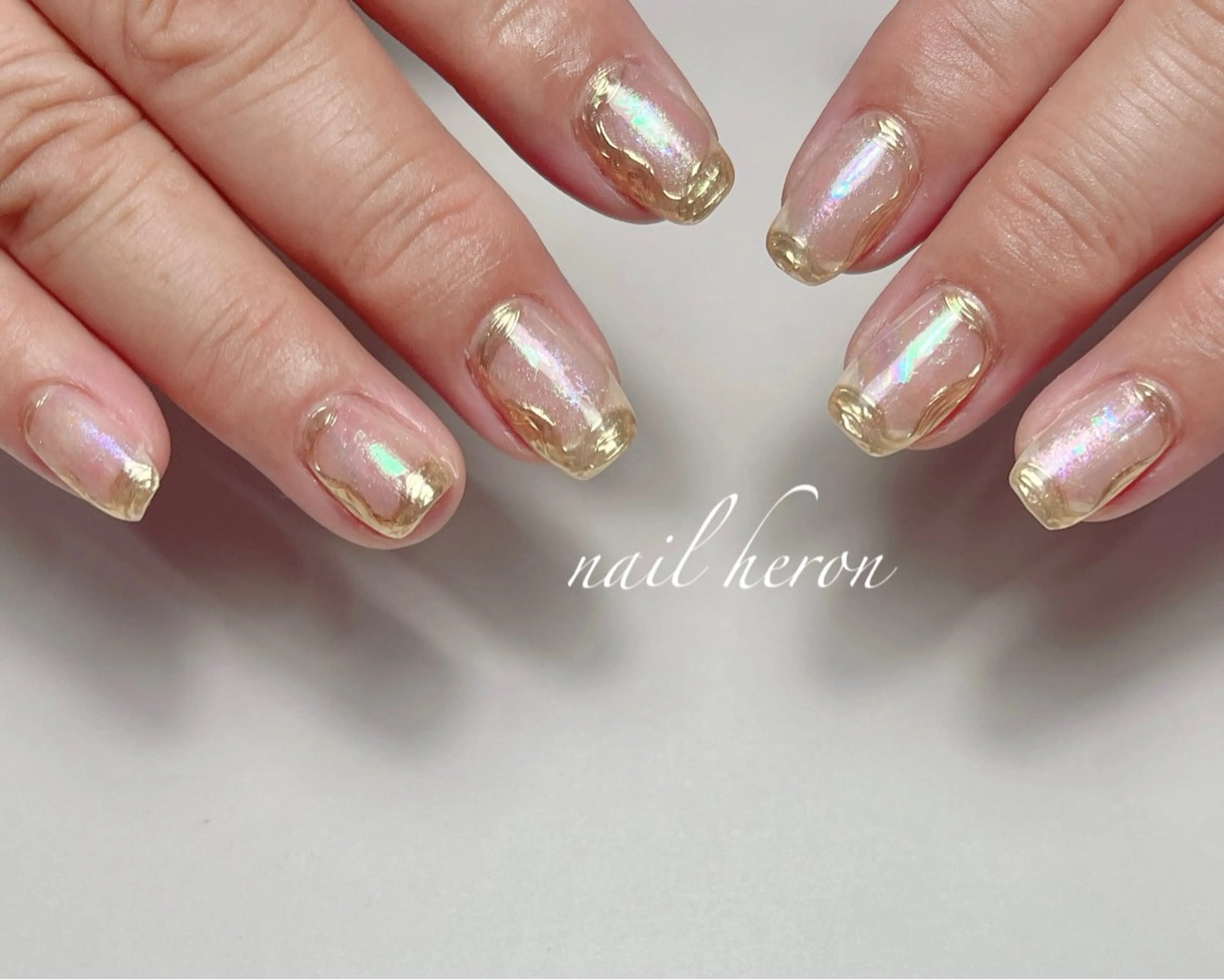 ネイル オーロラネイル ミラーネイル ハンドネイル nail heron所属・saki_ nail heronのネイルデザイン