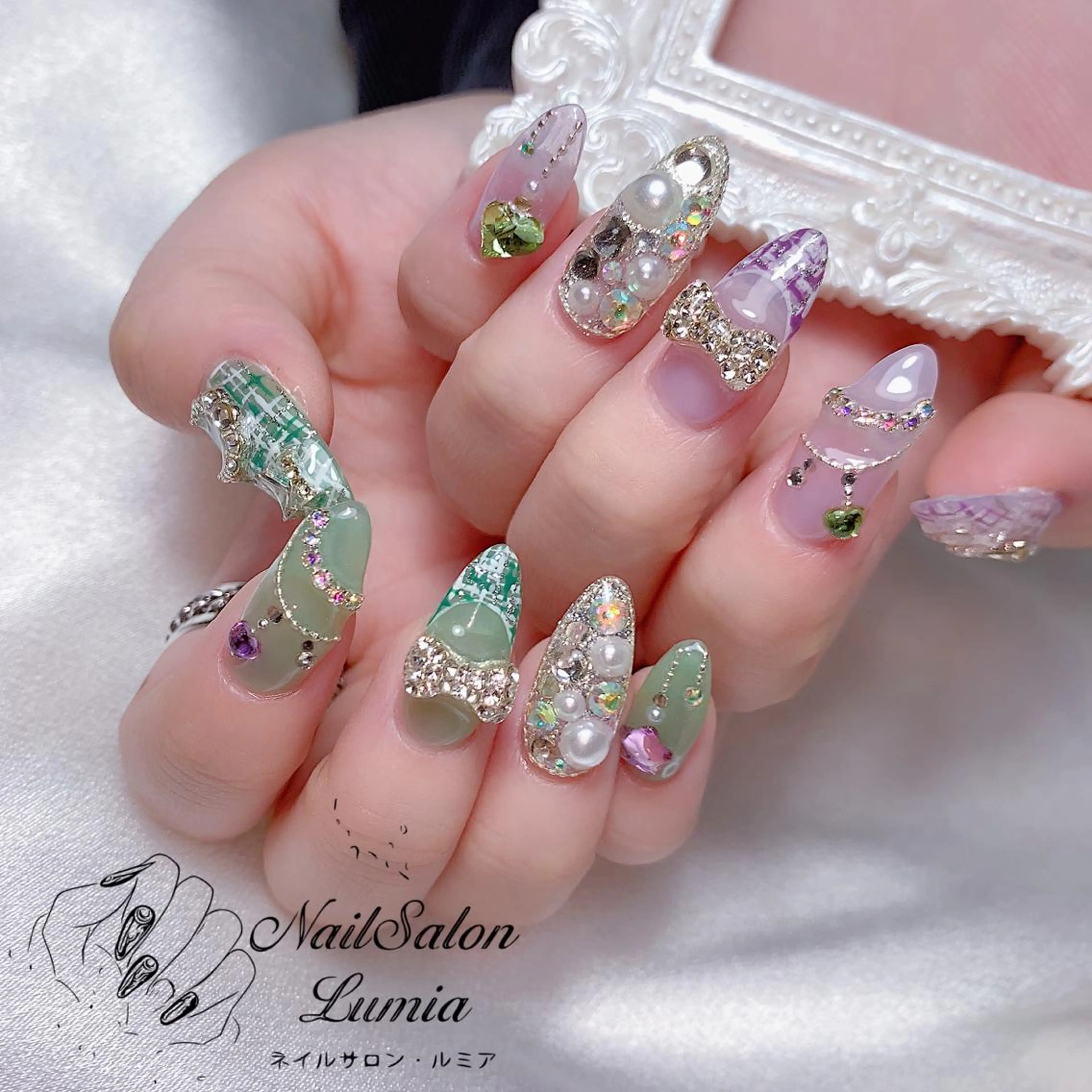 ネイル ハンドネイル ネイルサロン ルミア Lumia 店長のネイルデザイン