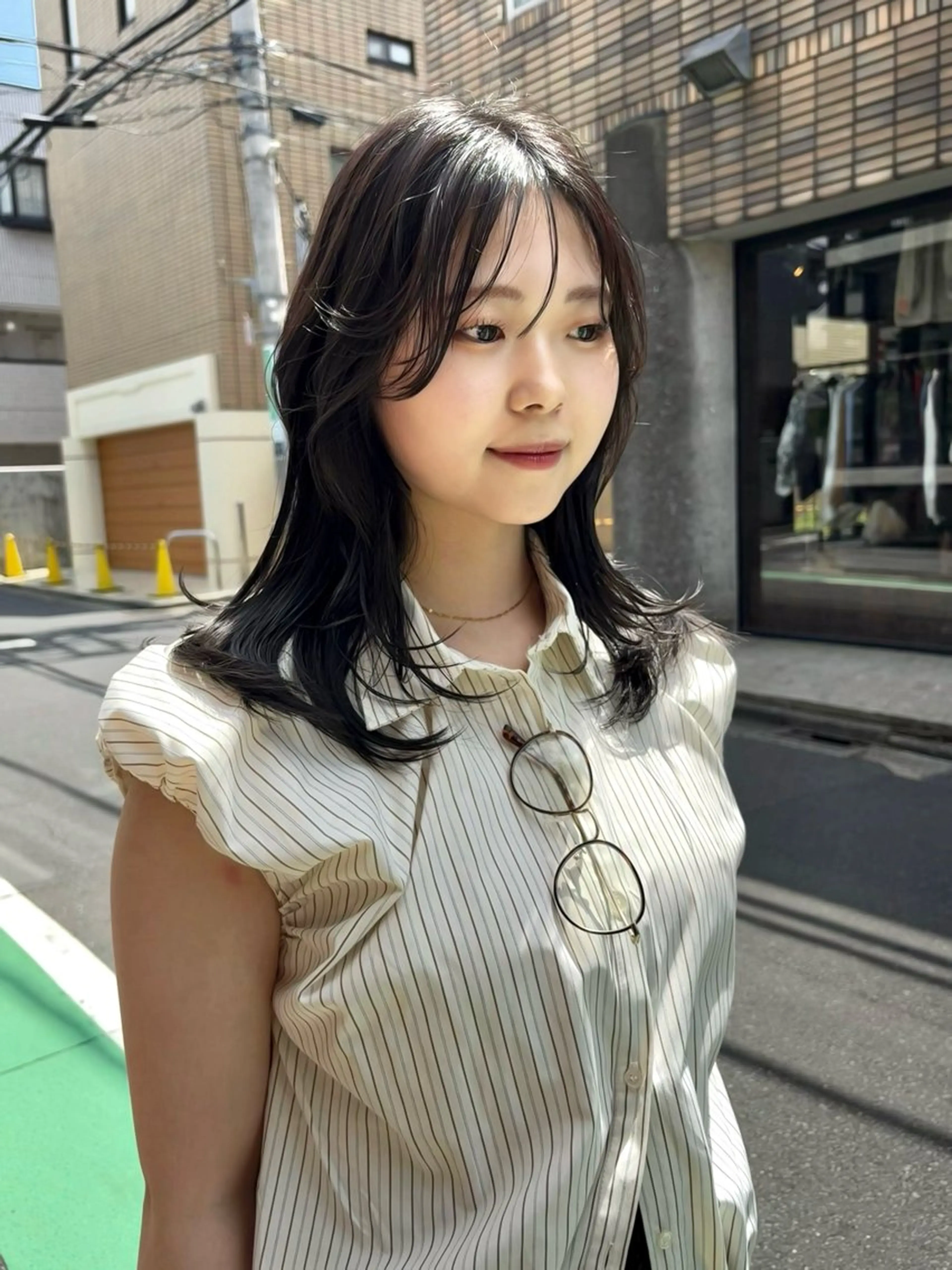 ミディアム カラー パーマ カット ヘアカラー レイヤー/透明感/ ブリーチなし/わかなのヘアスタイル