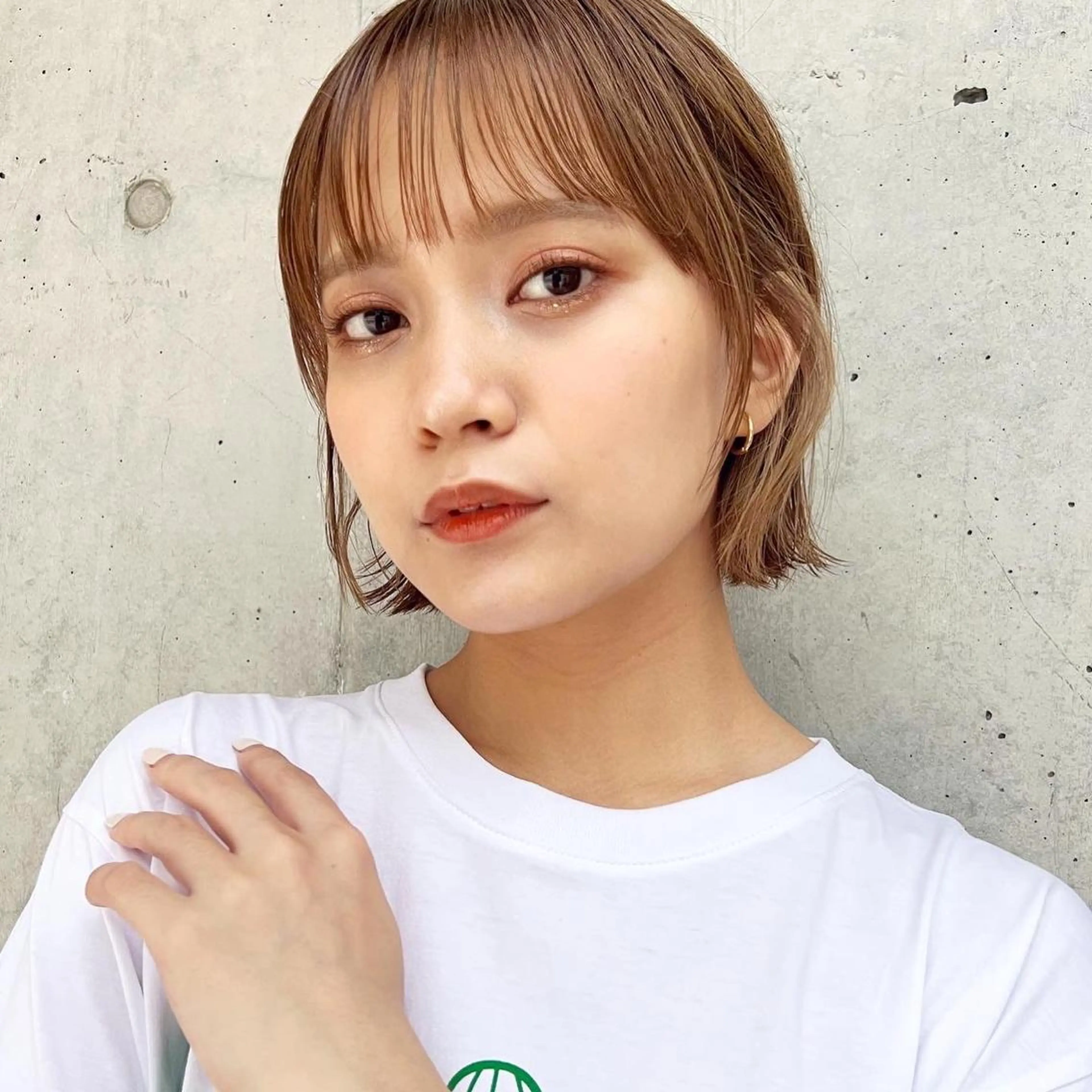 ミディアム カラー ベージュカラー 透明感カラー グレージュ ボブ カット ヘアカラー トリートメント レイヤー専門家 ダブルカラー修のヘアスタイル