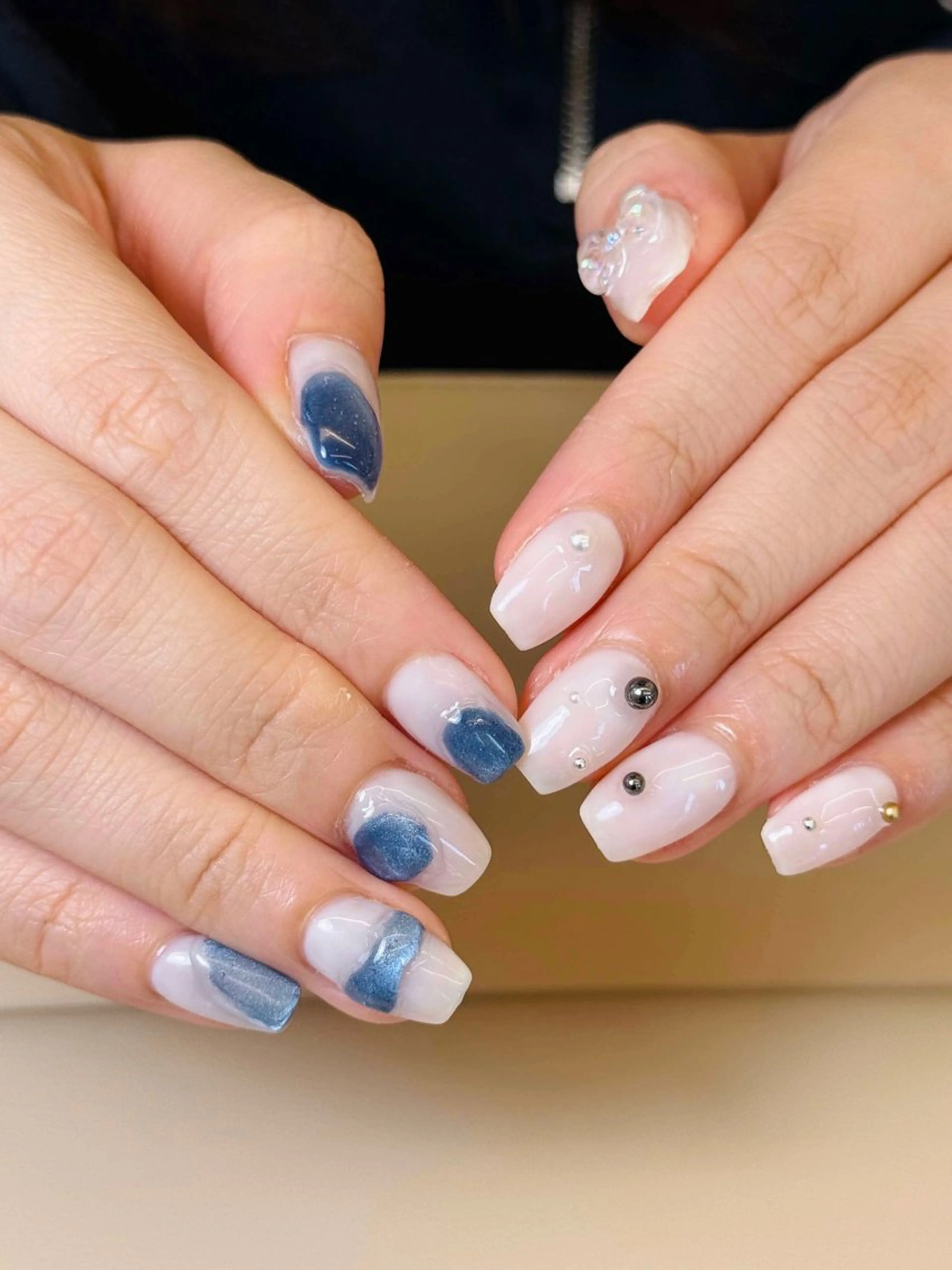 ネイル チークネイル 長さ出し フットネイル 韓国ネイル マグネットネイル Luxe Nailのネイルデザイン