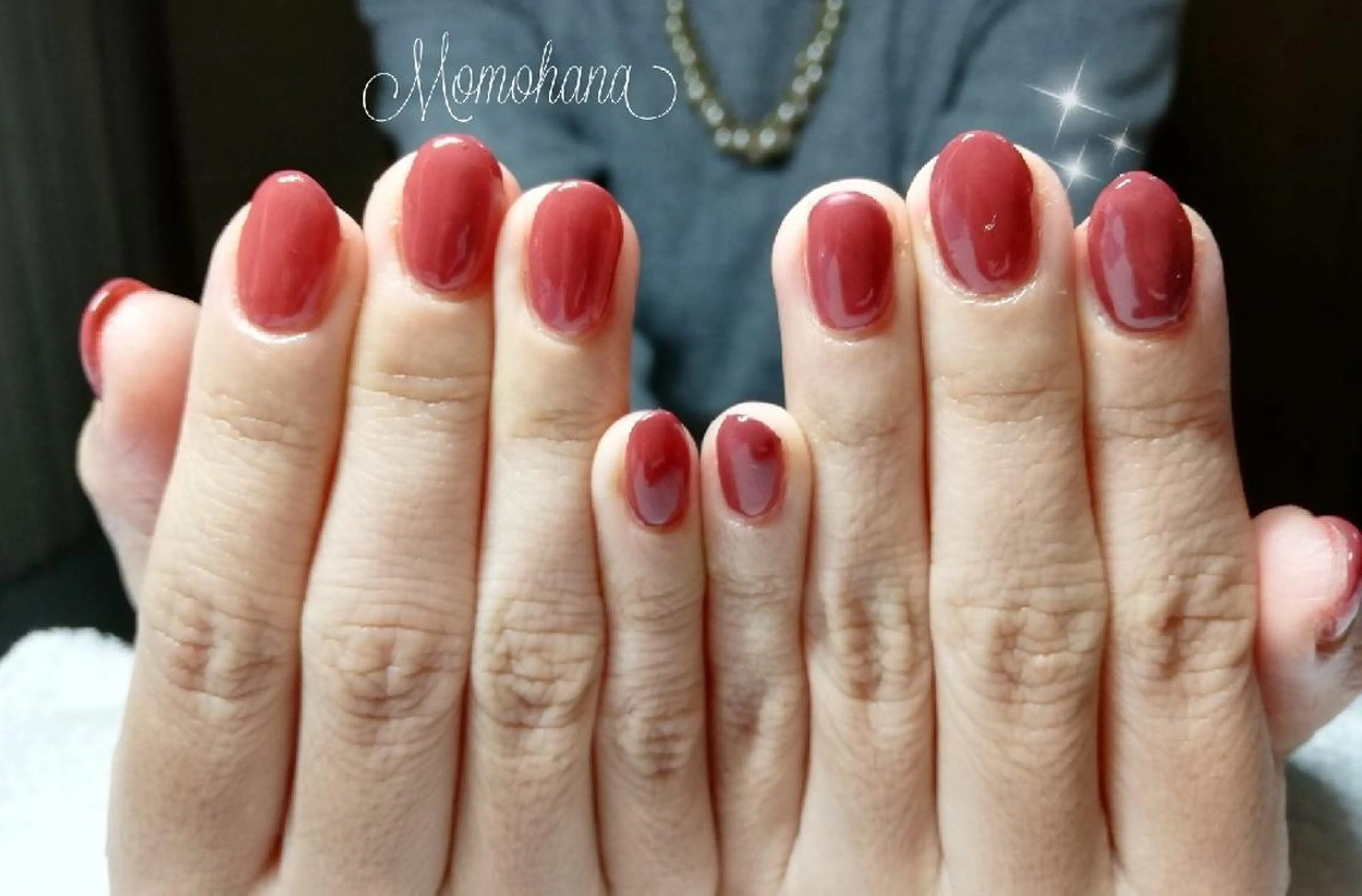 ネイル 赤色 ハンドネイル momohana  のネイルデザイン