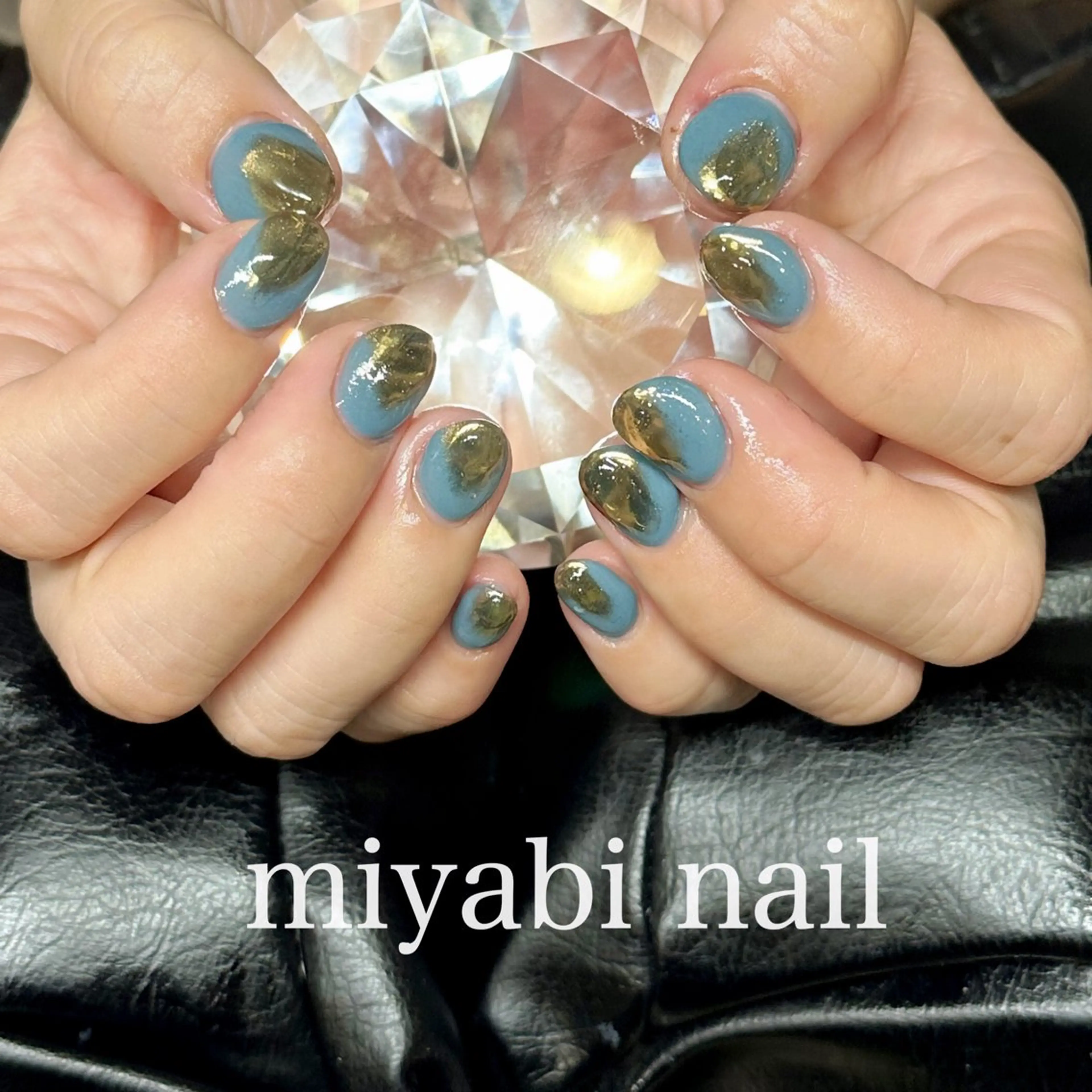 ネイル アートネイル ブルー ジェルネイル ゴールド キラキラネイル ハンドネイル miyabi nail 桂川駅近くのネイルデザイン