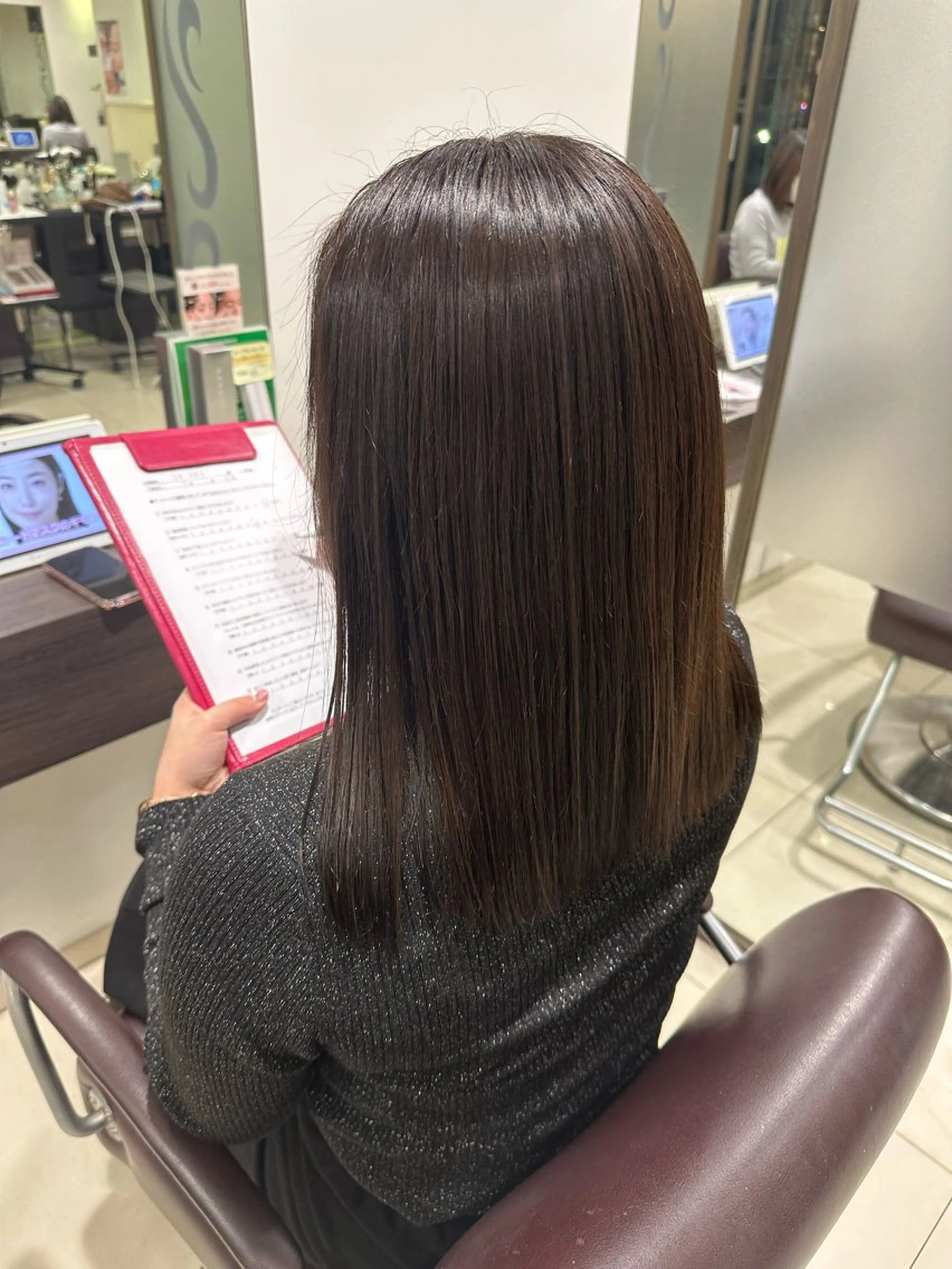 ミディアム カラー カット ヘアカラー 艶カラー/縮毛矯正/ ブリーチカラー/みなのヘアスタイル