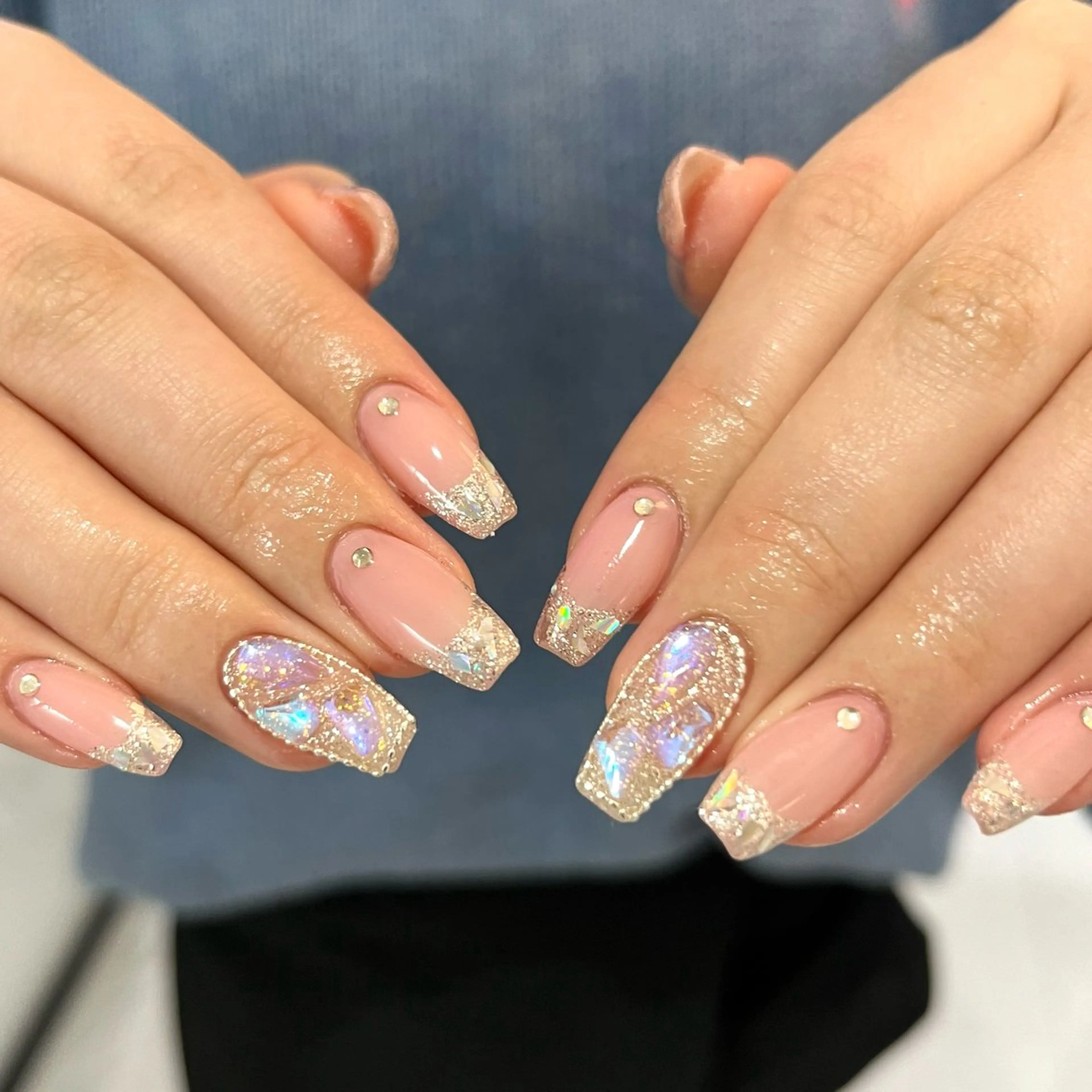 ネイル ハンドネイル Ray. ちゅるん系ニュアンスのネイルデザイン