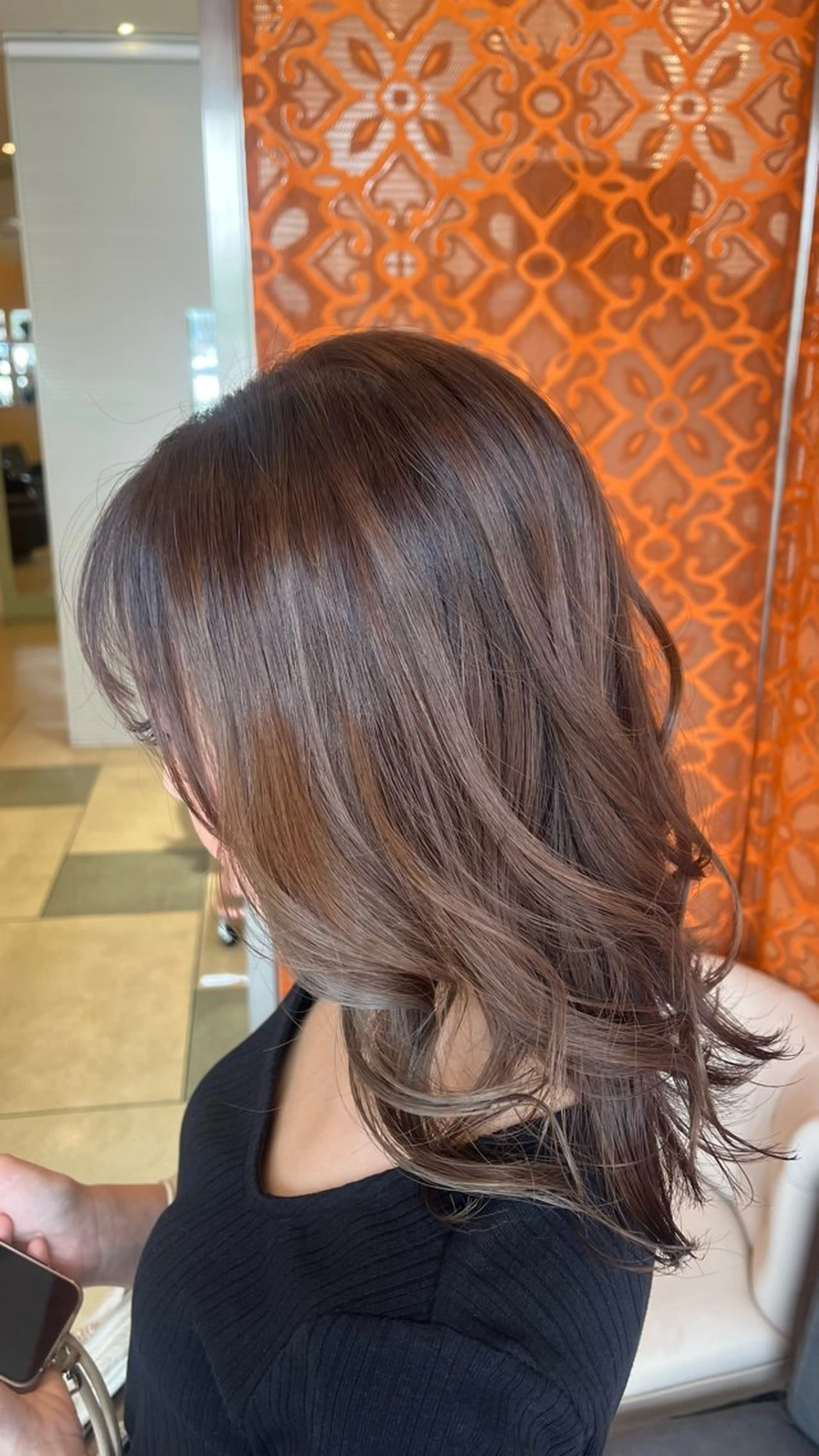 ミディアム カラー ベージュカラー⌇﻿ くびれヘア.𐙚心音のヘアスタイル