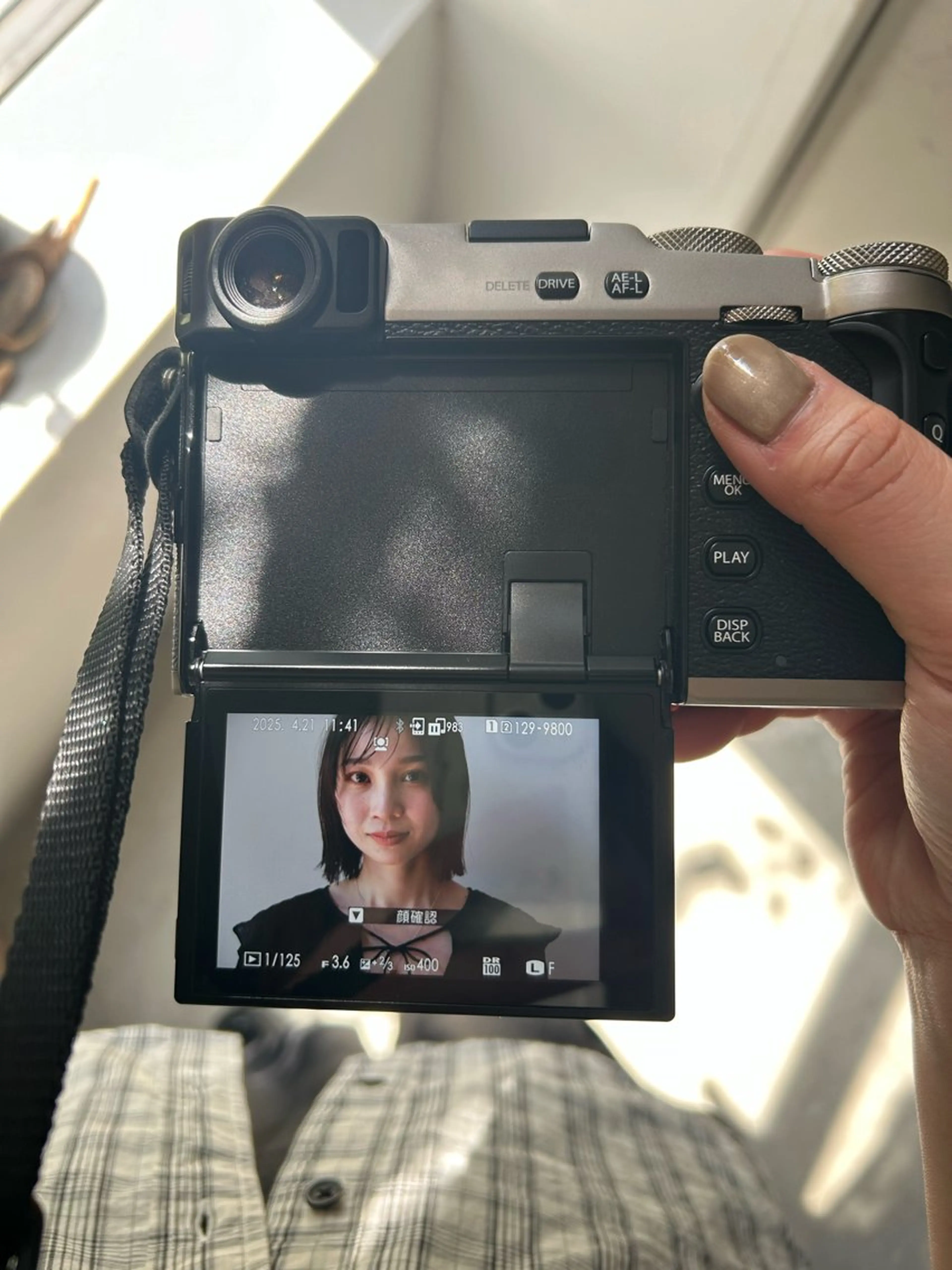 ミディアム 佐伯 真奈のヘアスタイル