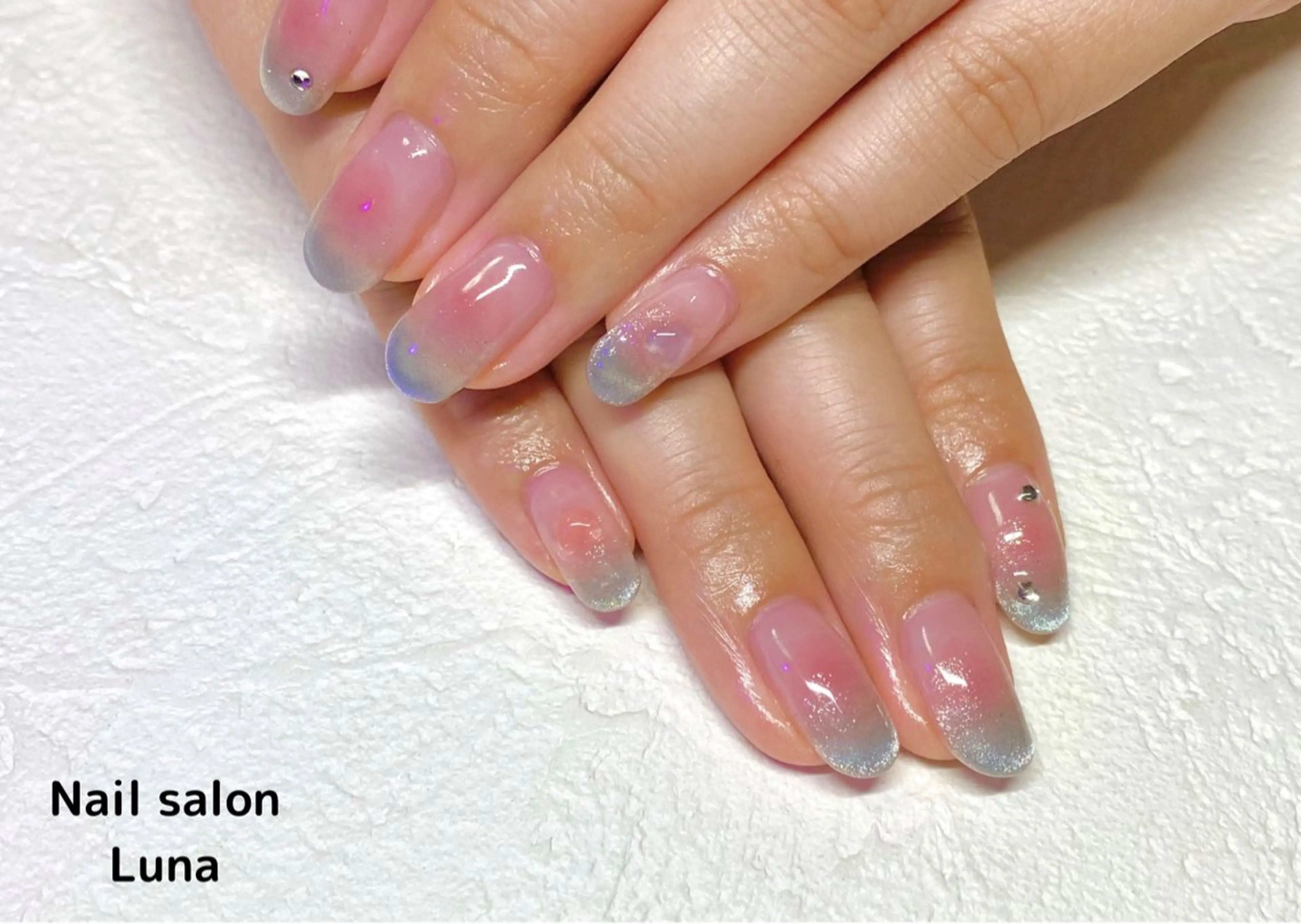 ネイル チークネイル フレンチネイル マグネットネイル マグネットフレンチ 加藤 美穂のネイルデザイン