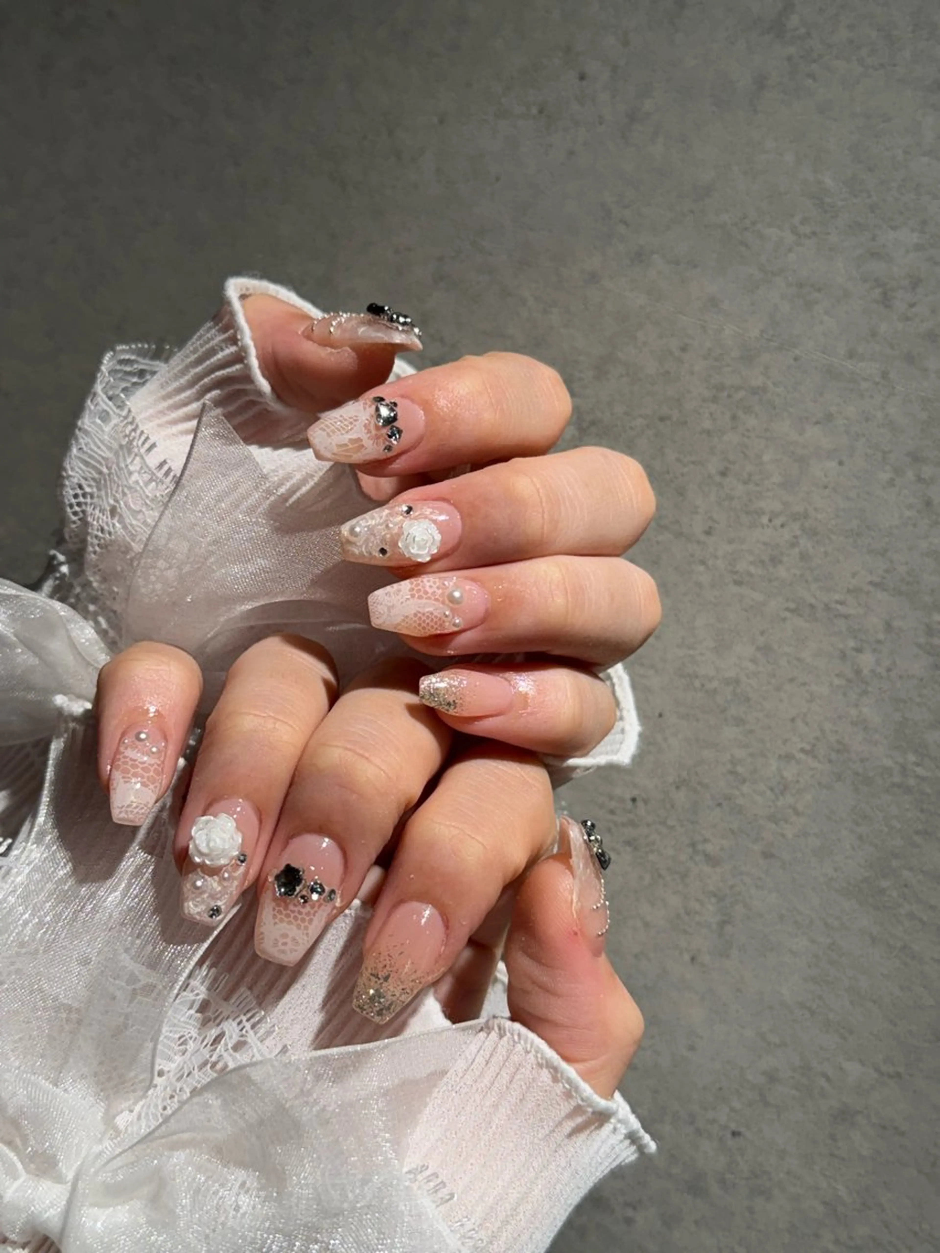 ネイル I-nailロング /ワンホン/キラキラのネイルデザイン