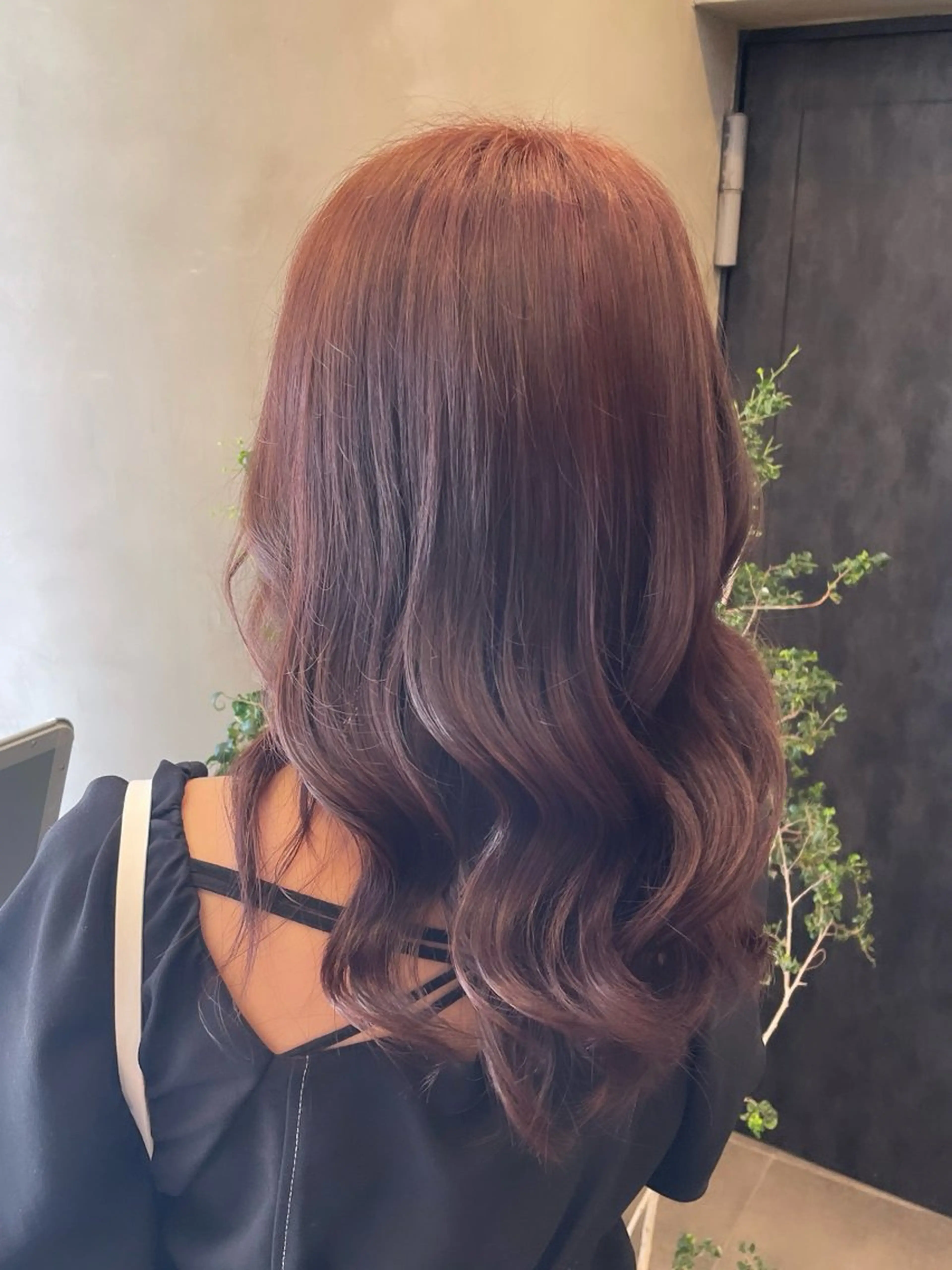 ロング カラー ブラウンカラー ラベンダーカラー なつき/ 艶カラー/縮毛矯正のヘアスタイル