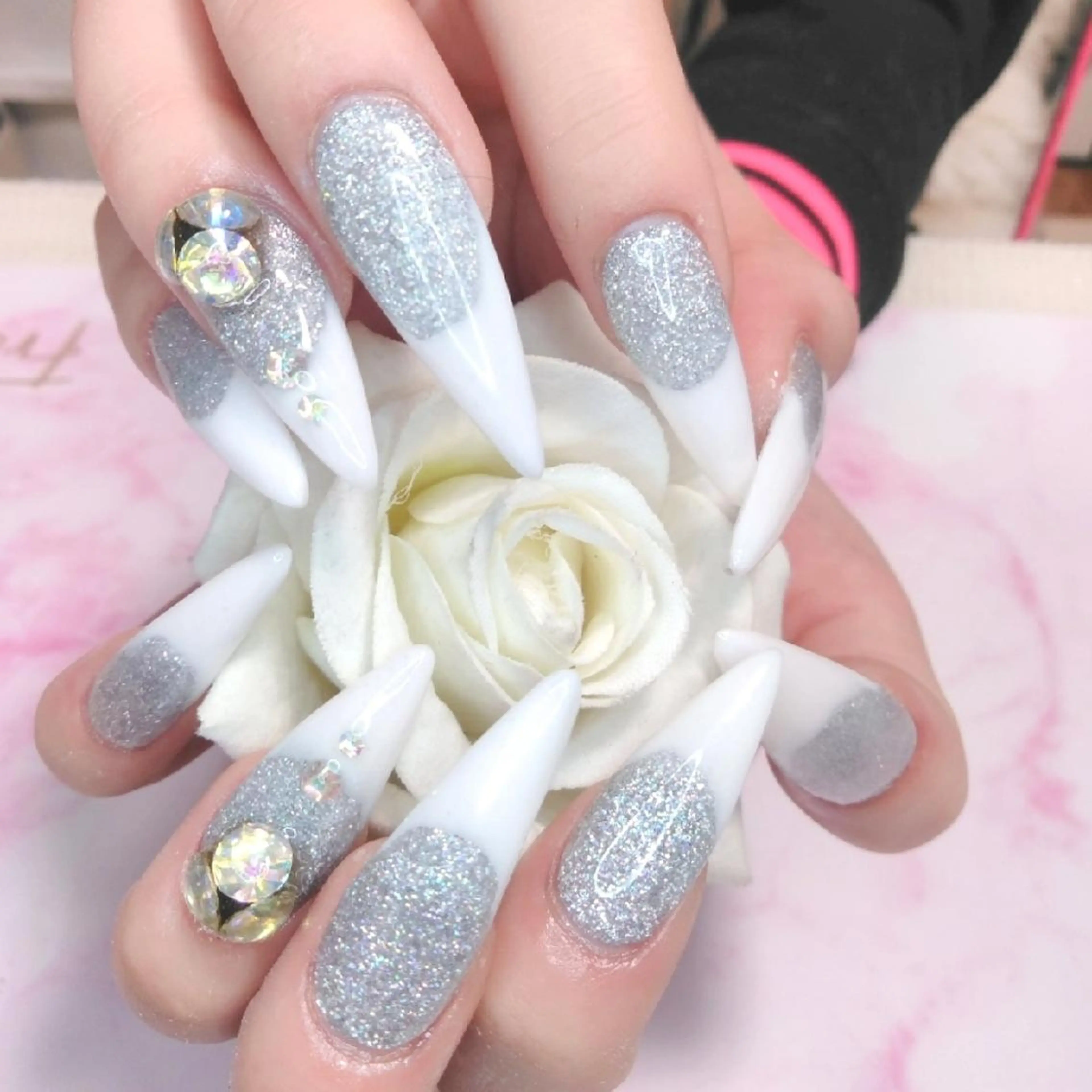 ネイル アートネイル フットネイル ジェルネイル 持ち込み スカルプネイル エステとネイル ローズコンフォートのネイルデザイン