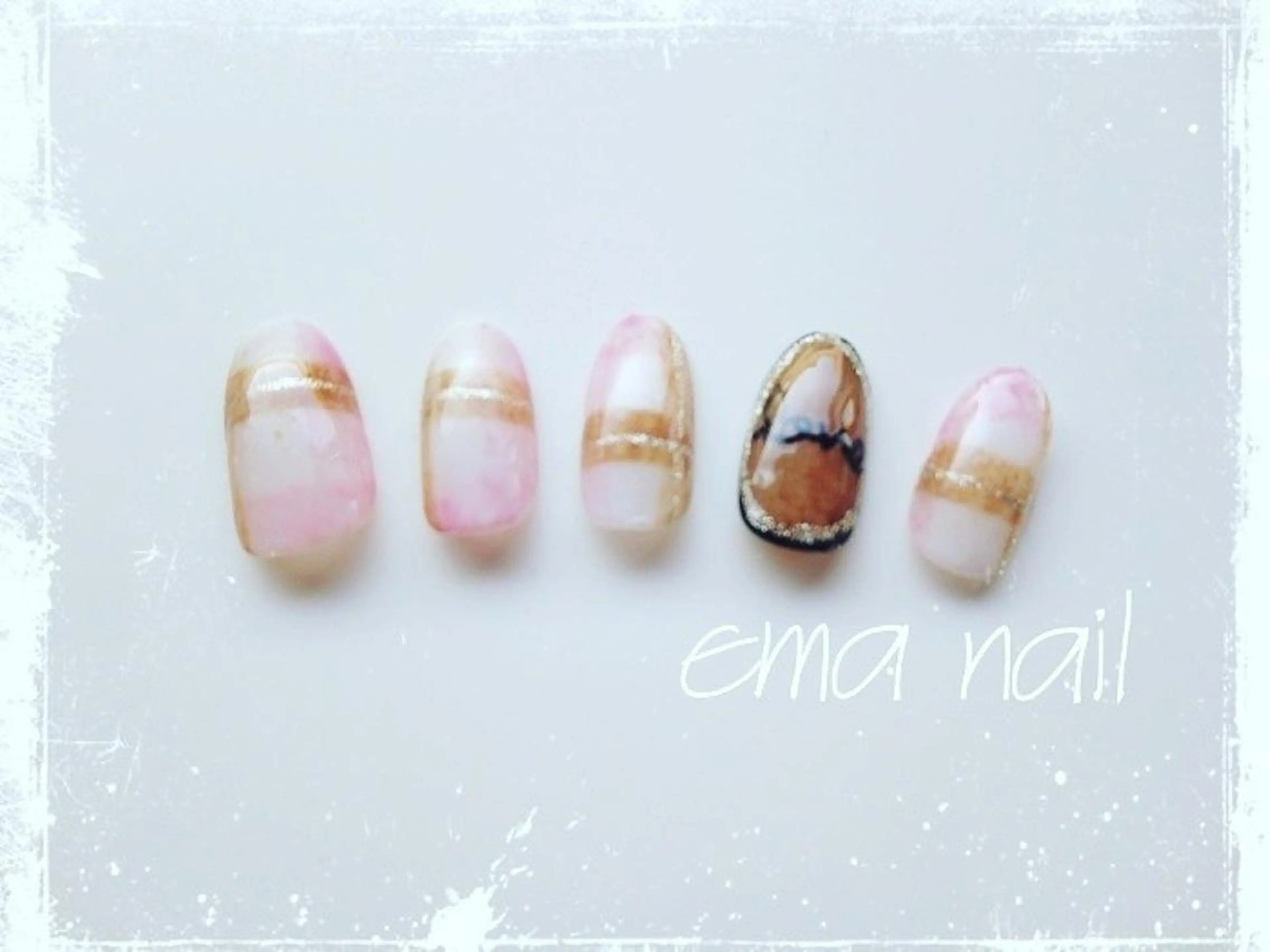 ネイル Roger 舞のネイルデザイン