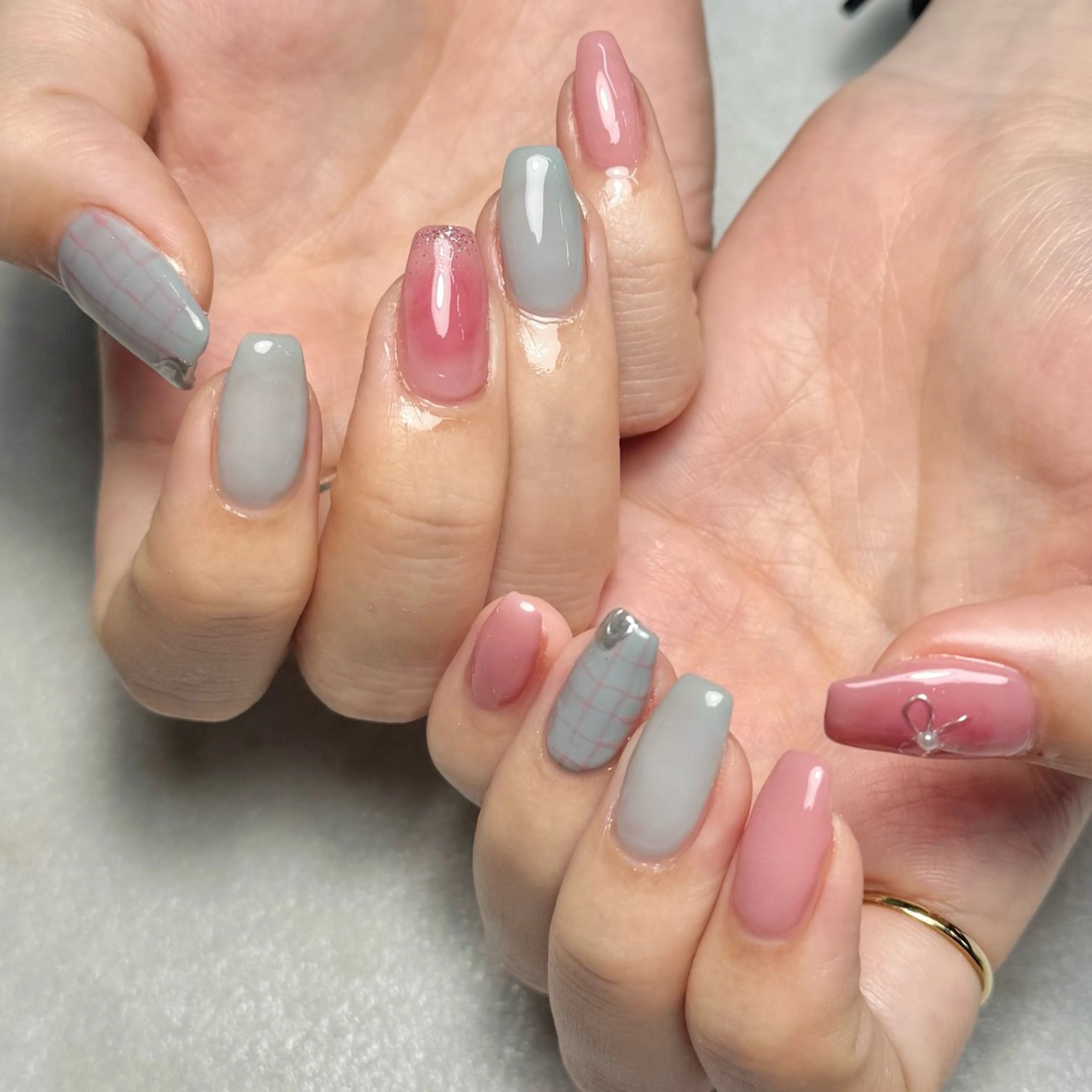 ネイル 🐈‍⬛ Minamiのネイルデザイン