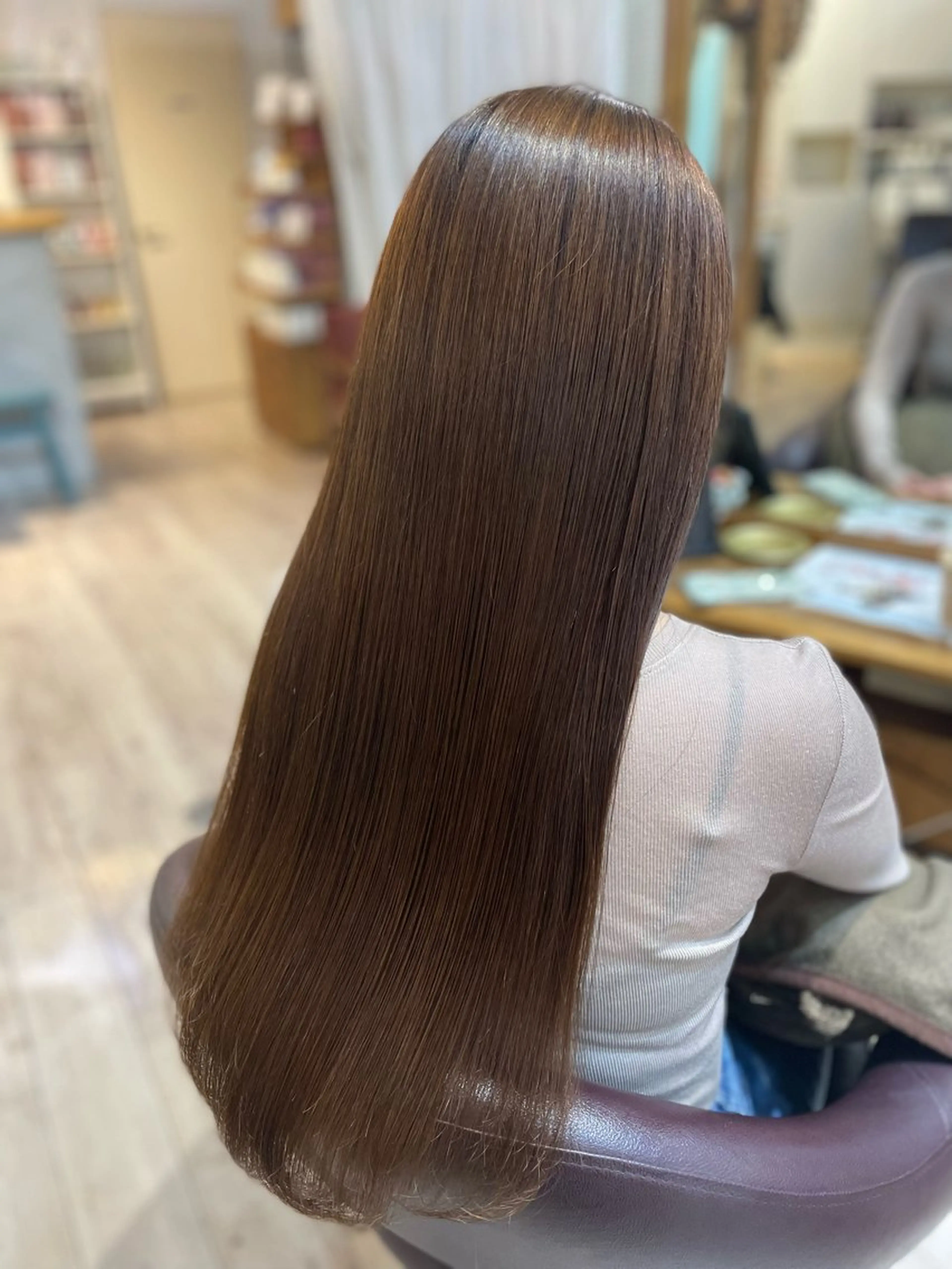 ロング 茅野 あゆ美のヘアスタイル