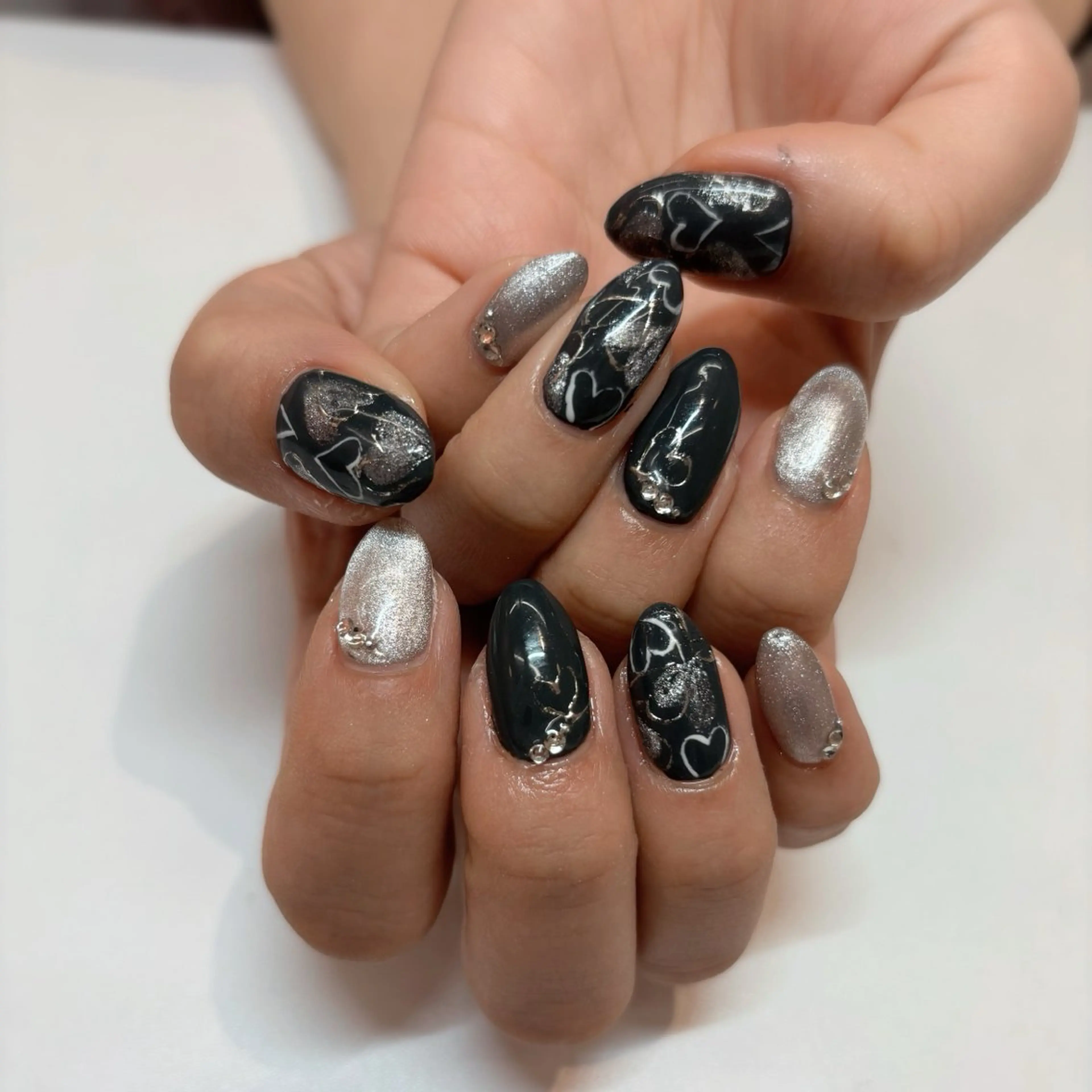 ネイル ハンドネイル M's Beautysalon所属・M's 新小岩  Yunaのマツエク・マツパデザイン