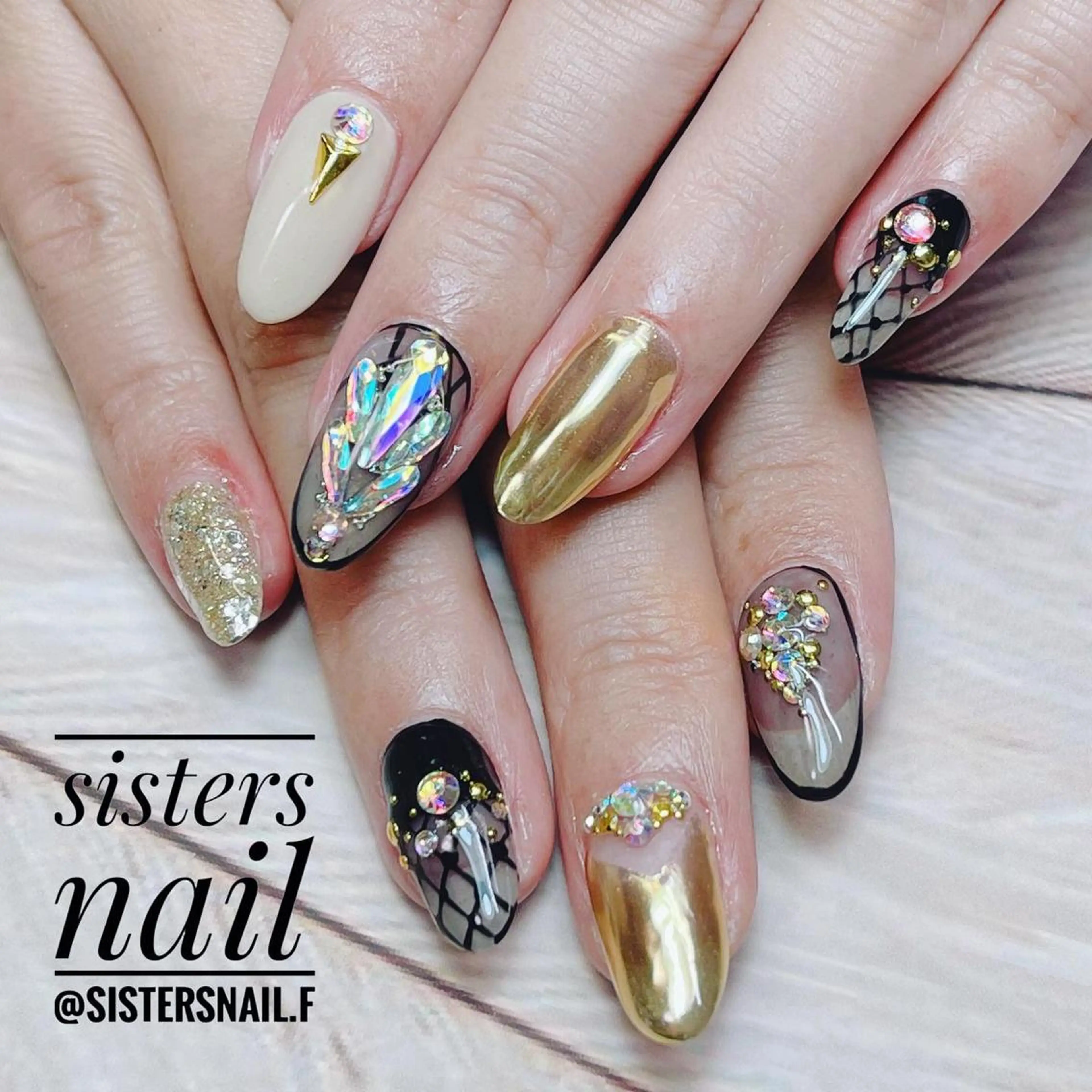 ネイル アートネイル フレンチネイル キラキラネイル ミラーネイル sisters nail.fのネイルデザイン