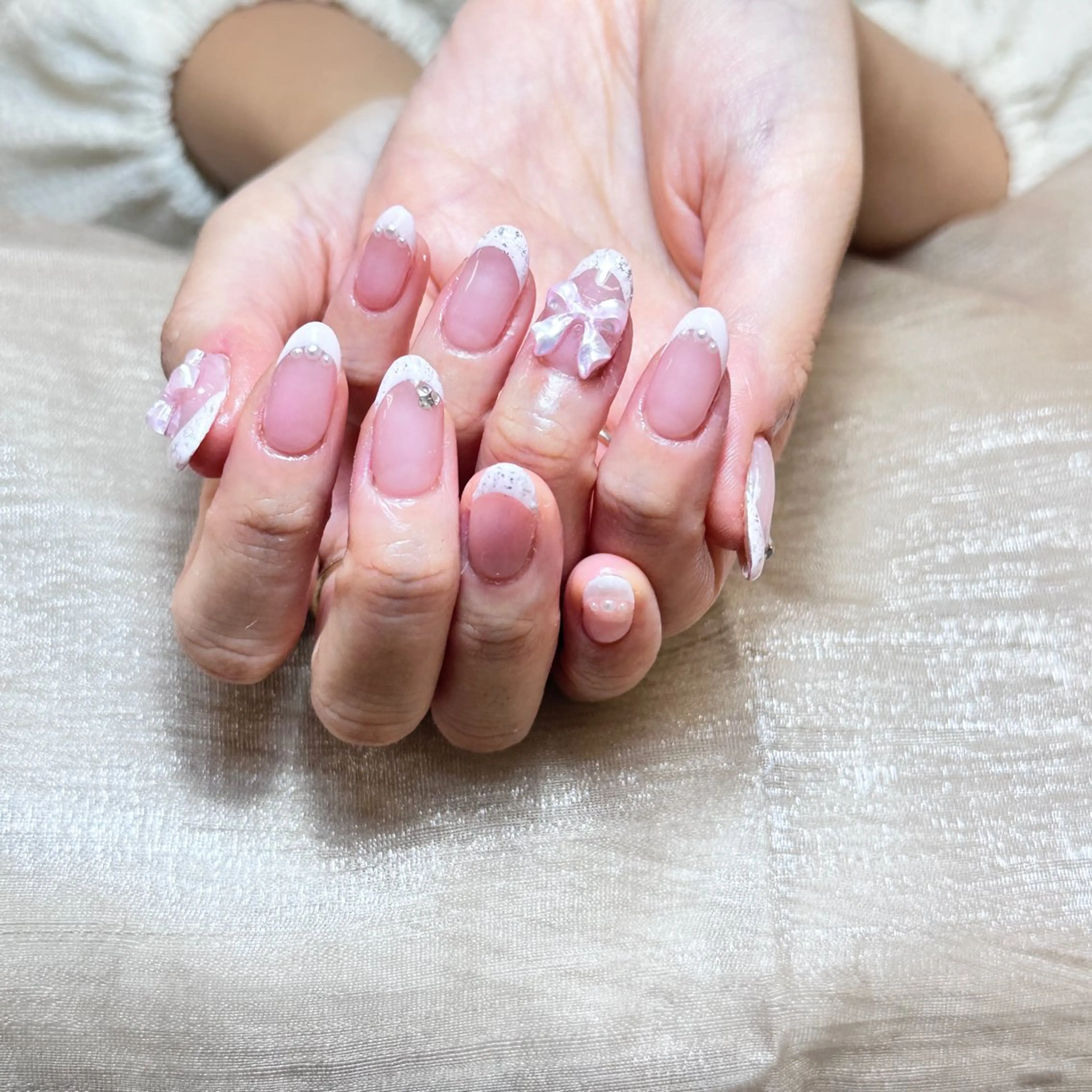 ネイル アートネイル オーロラネイル チークネイル 長さ出し フットネイル Anh 歌舞伎町のネイルデザイン