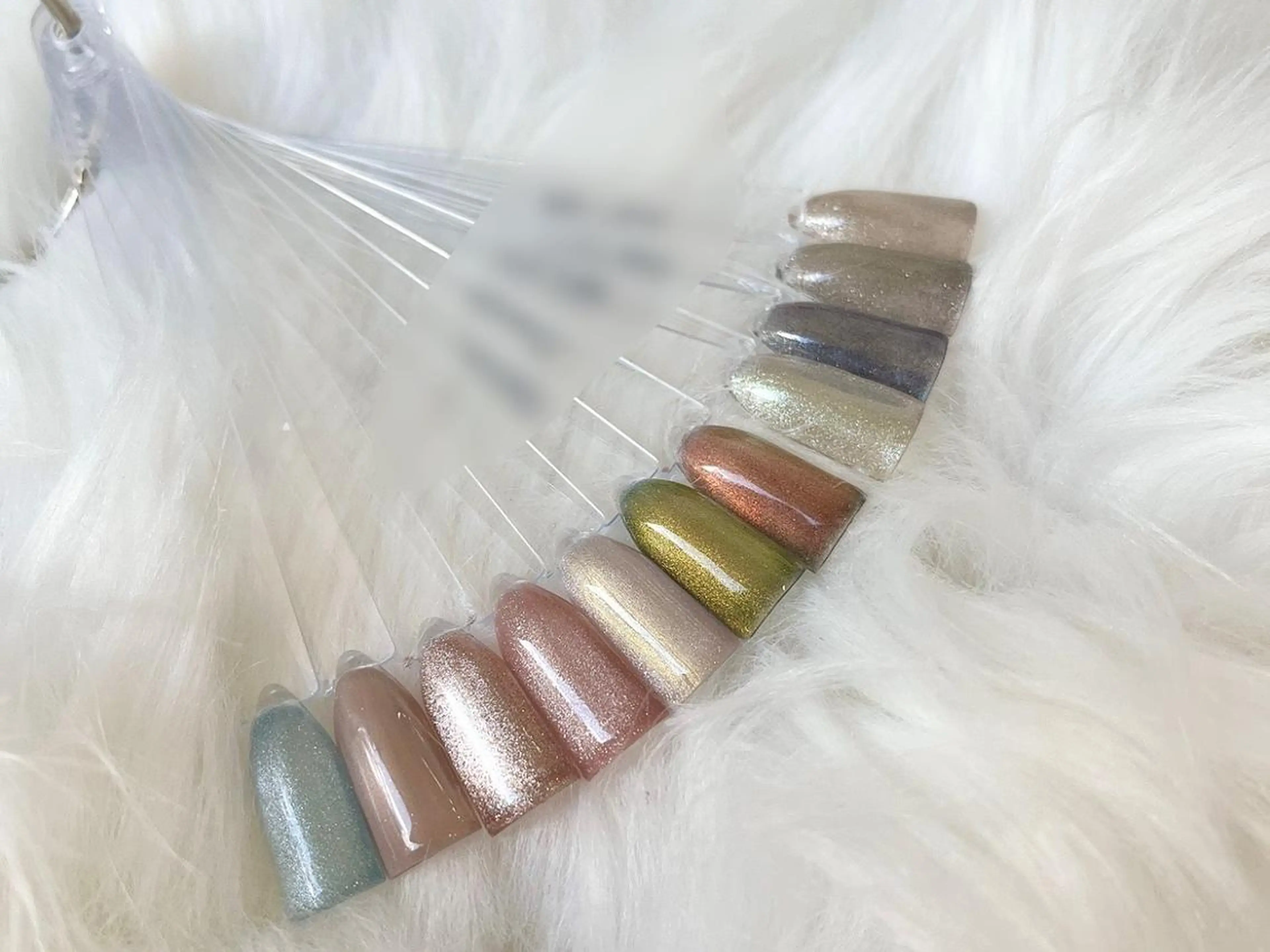 大人気！キラキラマグネットの写真