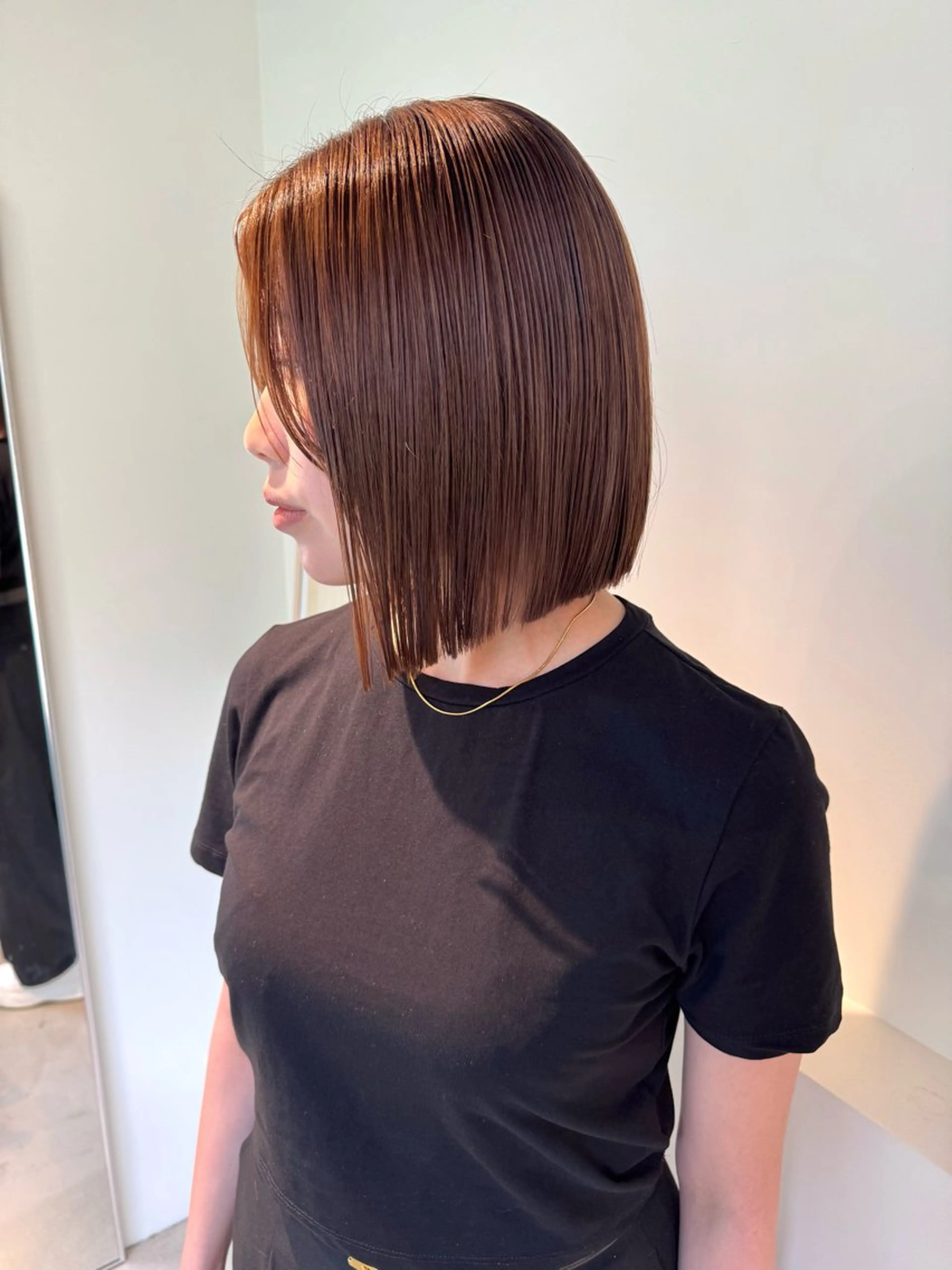 ショート 切りっぱなしボブ ショートボブ アッシュ ボブ ハイライト 髪質改善スペシャリス ト長尾勇弥/梅田中津のヘアスタイル