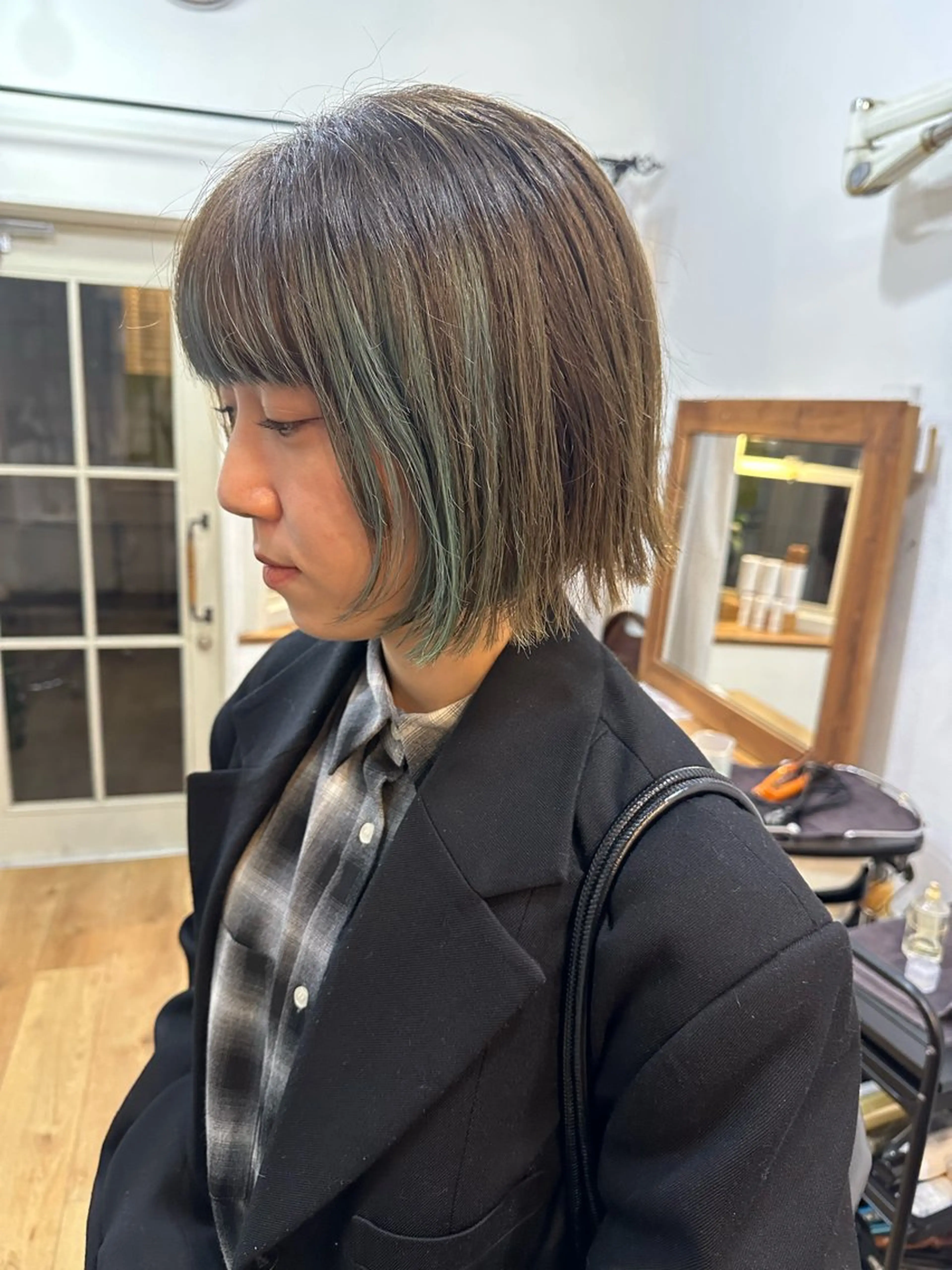 ショート ヘアカラー 【pejite】 Hinanoのヘアスタイル