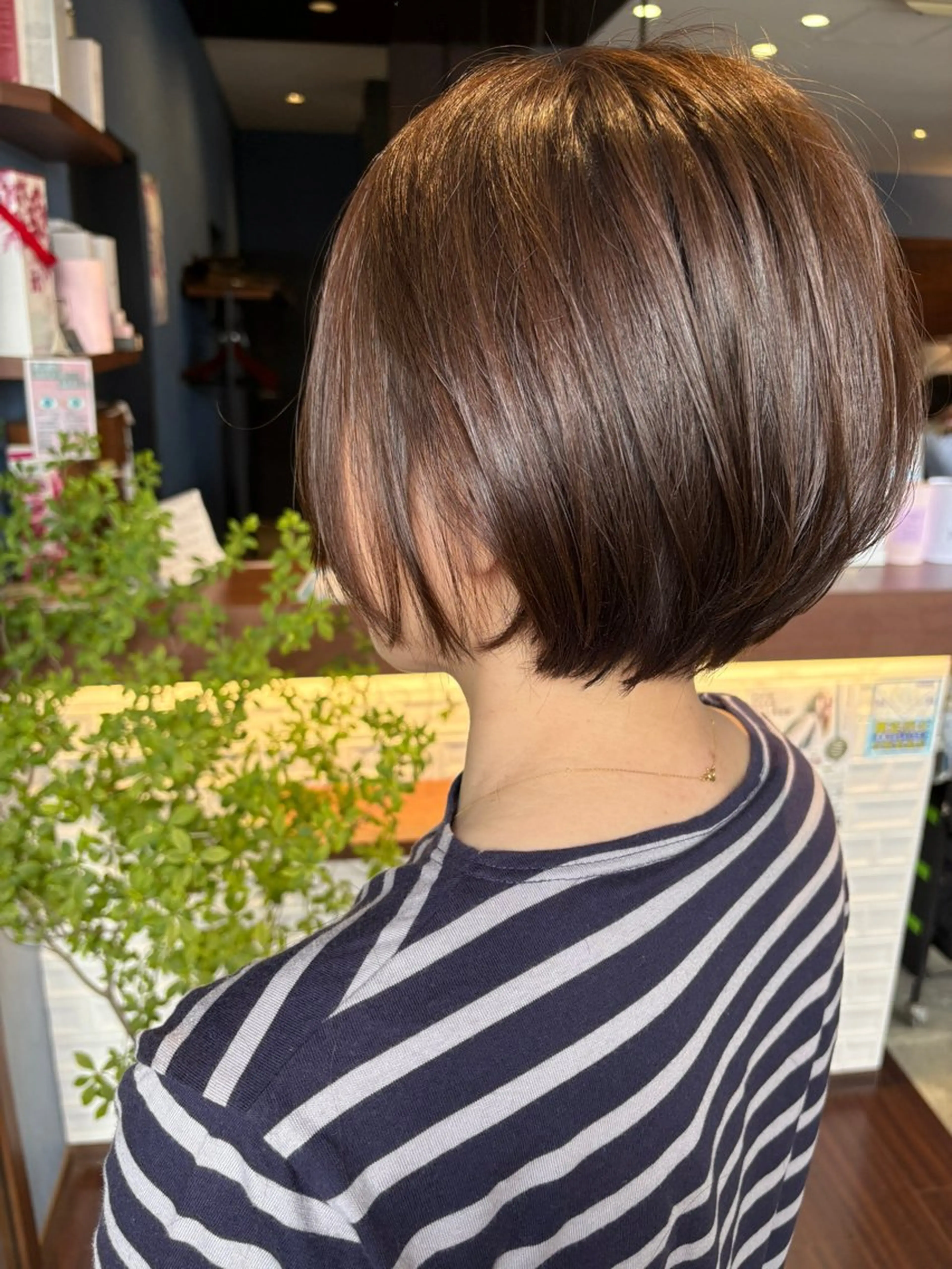 ショート ショートボブ ボブ ショートヘア ✨白髪ぼかし 🍀MINAKO☆のヘアスタイル