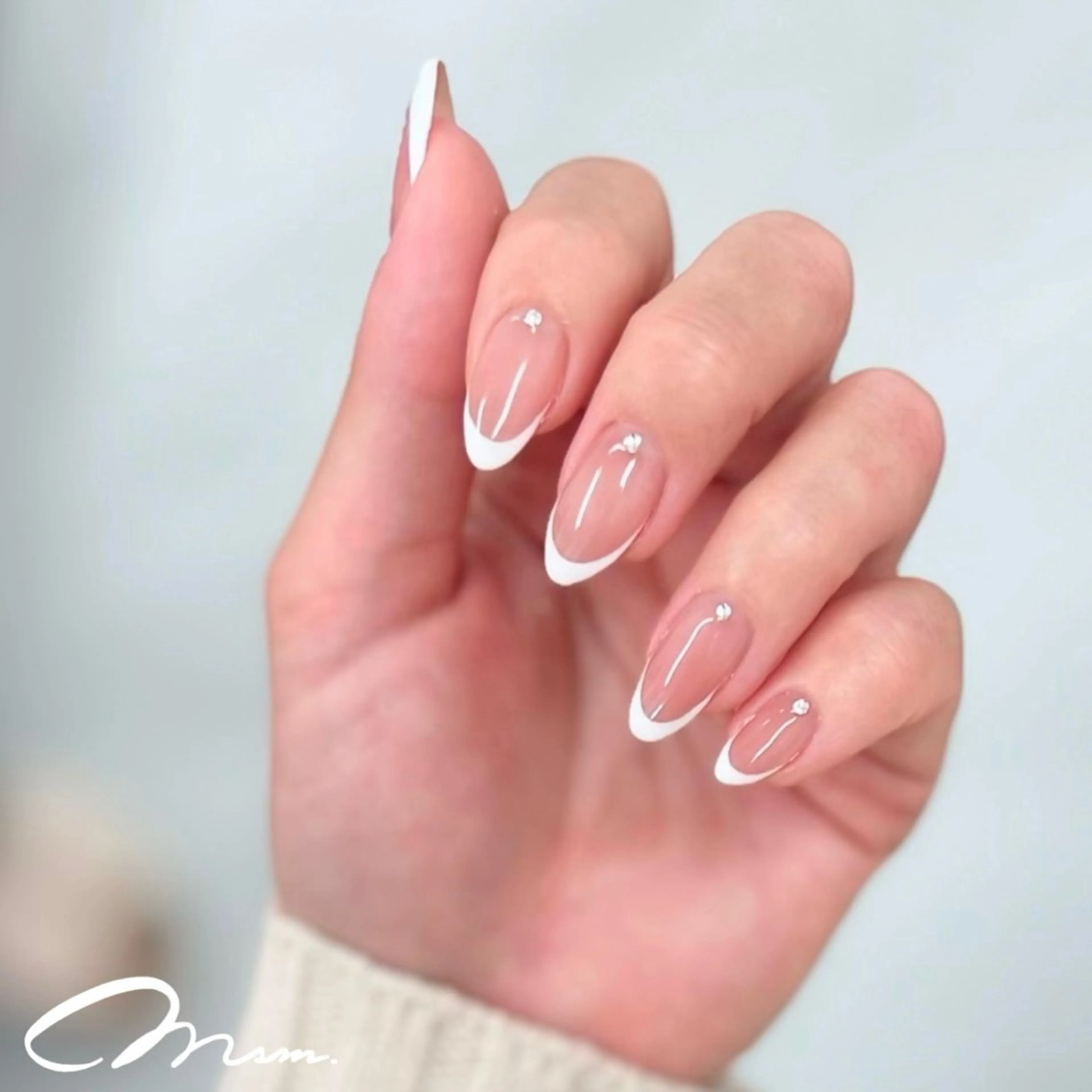 不動の大人気フレンチネイル🤍【他店オフ無料】¥9500→¥7500の写真