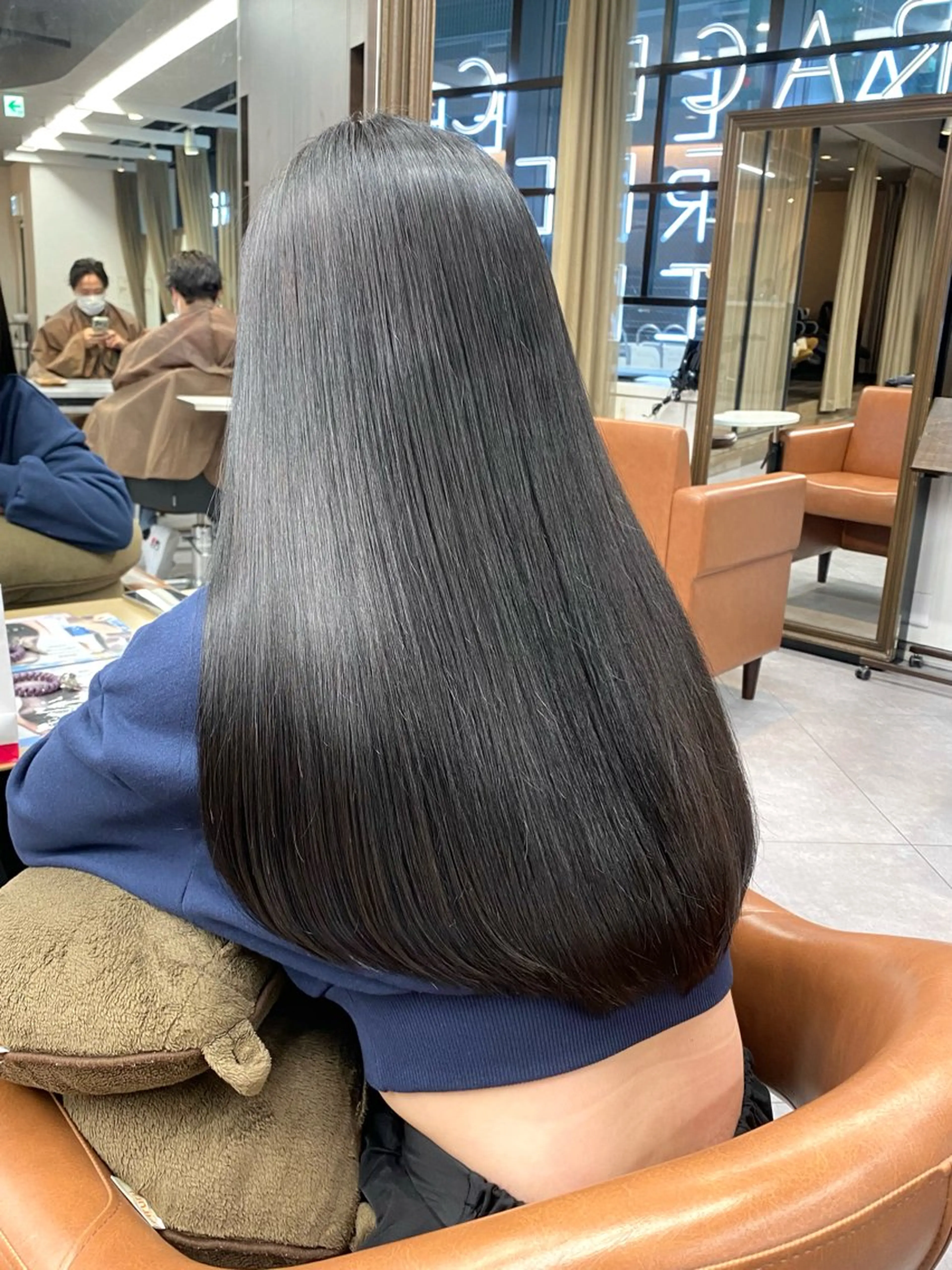 ロング カット 縮毛矯正 縮毛矯正・暗髪 ・ショート 橋本🐶のヘアスタイル