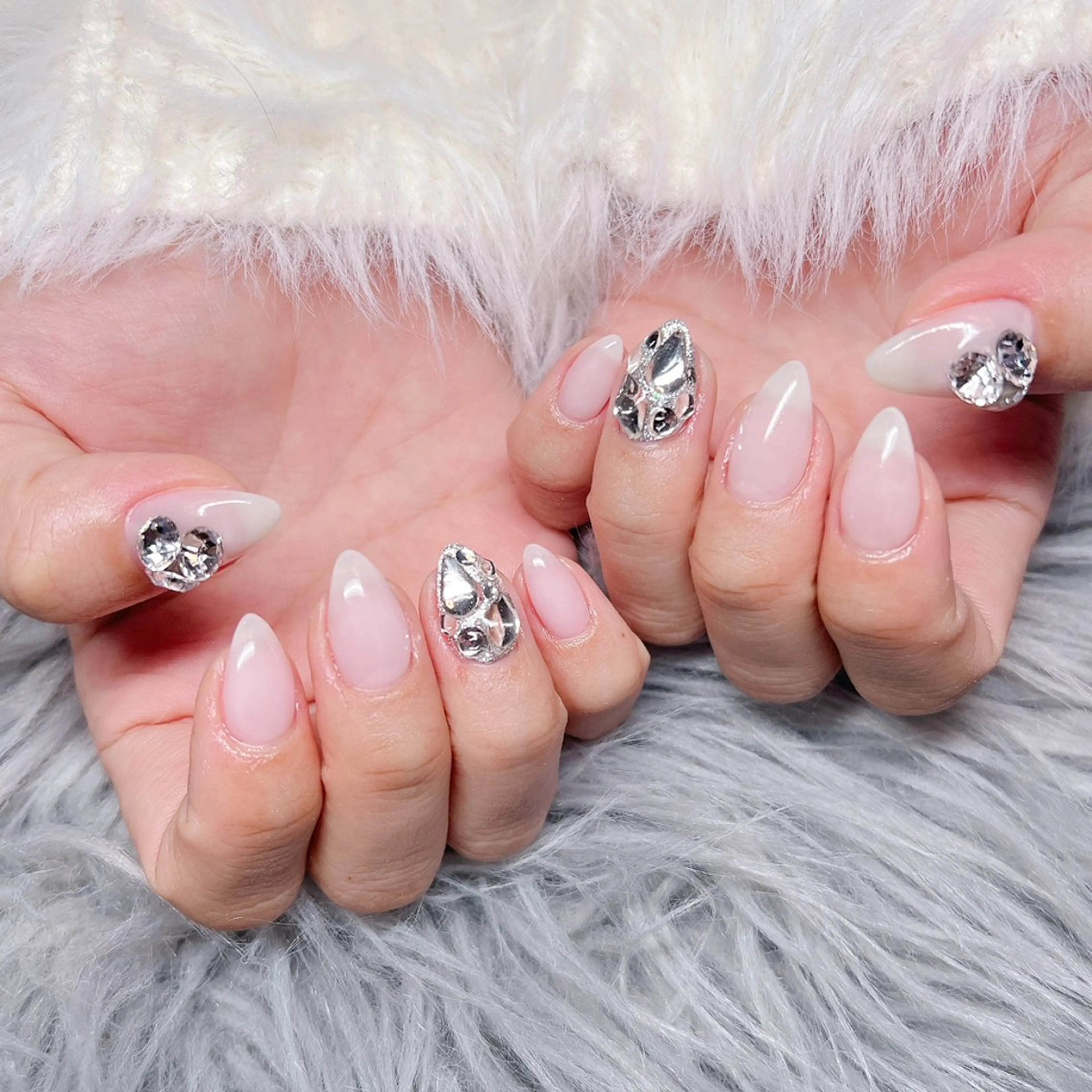 ネイル 個室ネイルサロンDolly Girl〜ドーリーガール〜所属・DollyGirl KYOKOのネイルデザイン