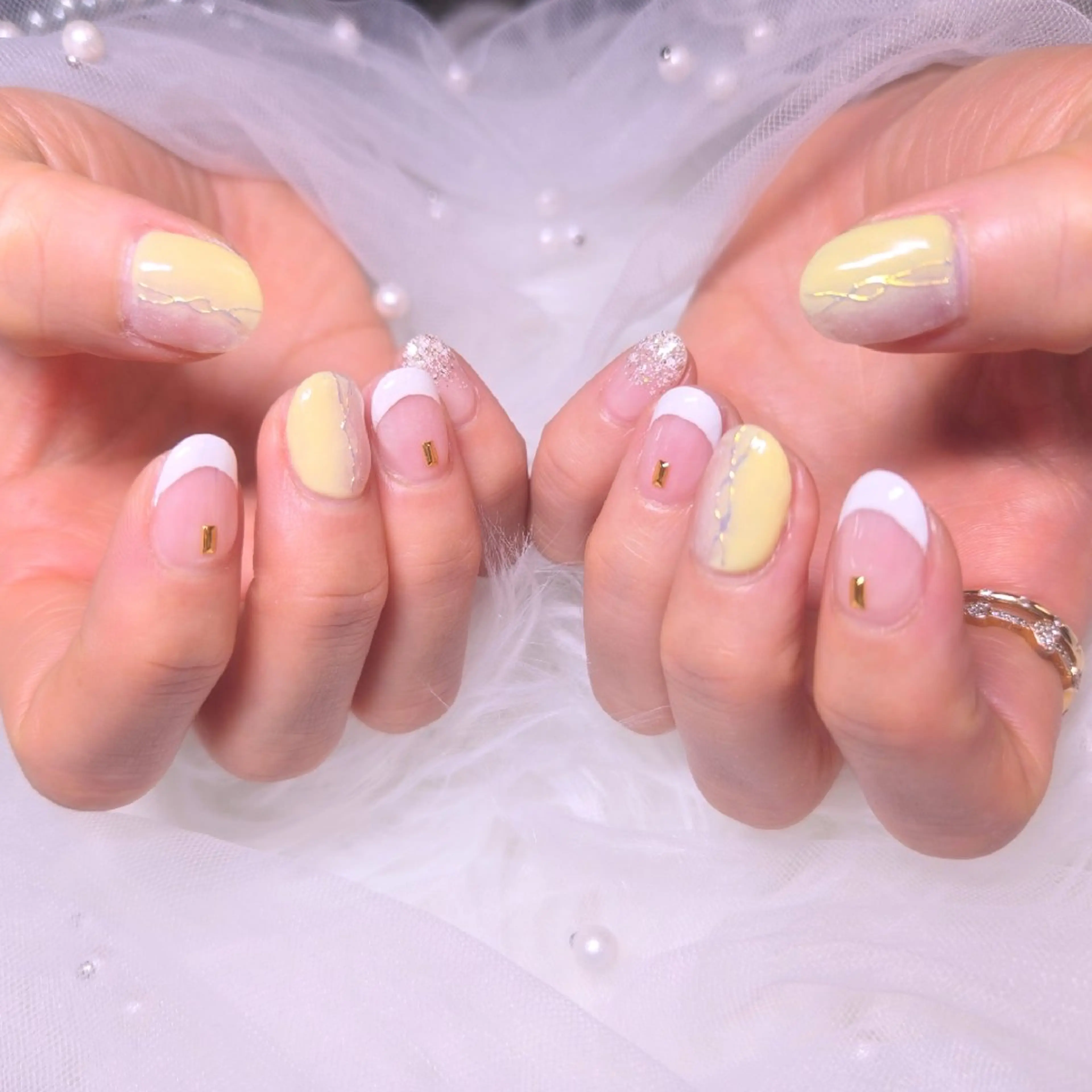 ネイル Aremiti所属・an 🍒🤍🫧のネイルデザイン