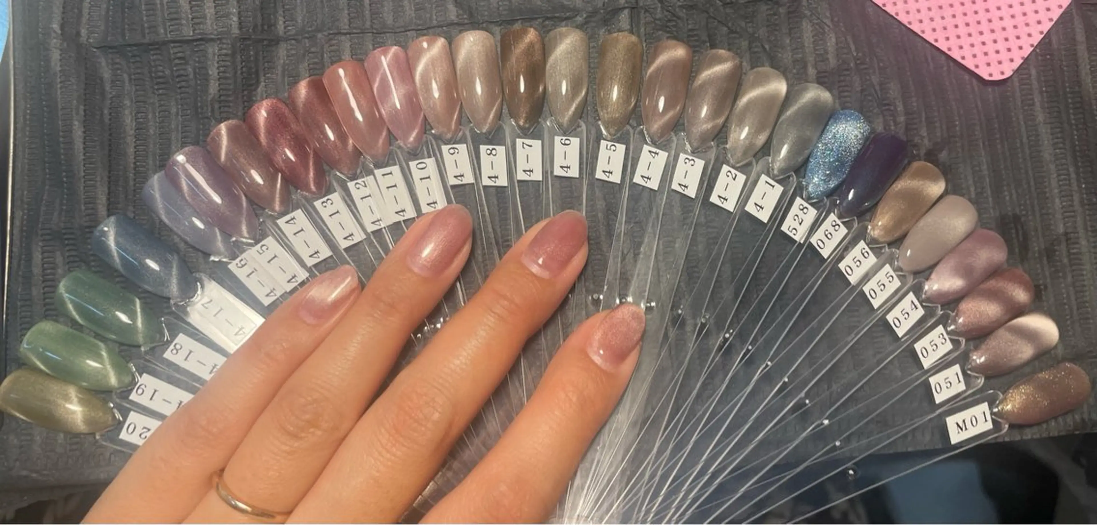 ネイル マグネットネイル A I R I ♡のネイルデザイン