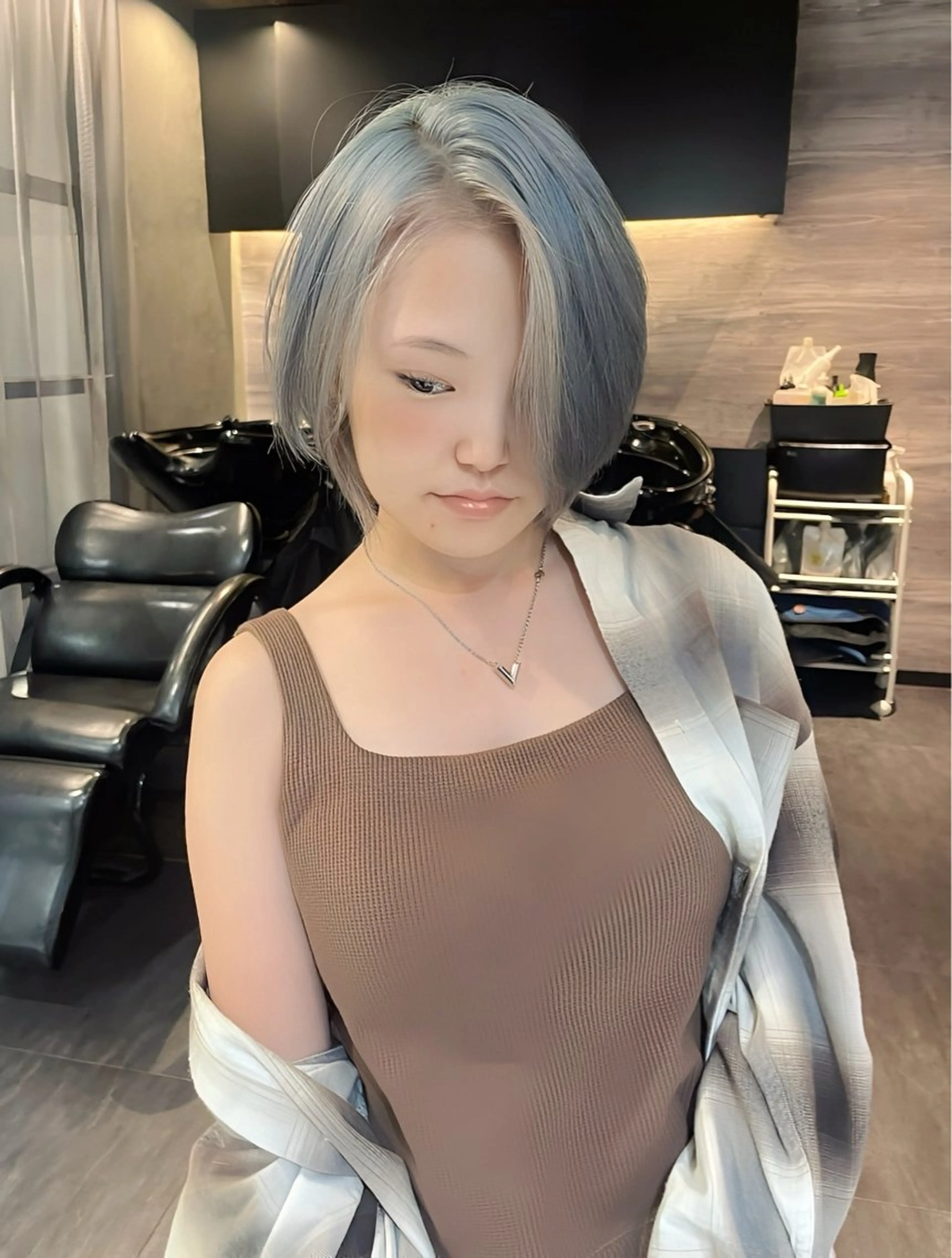 ショート ヘアカラー レイヤーカット/韓国 /艶髪/ダブルカラーのヘアスタイル