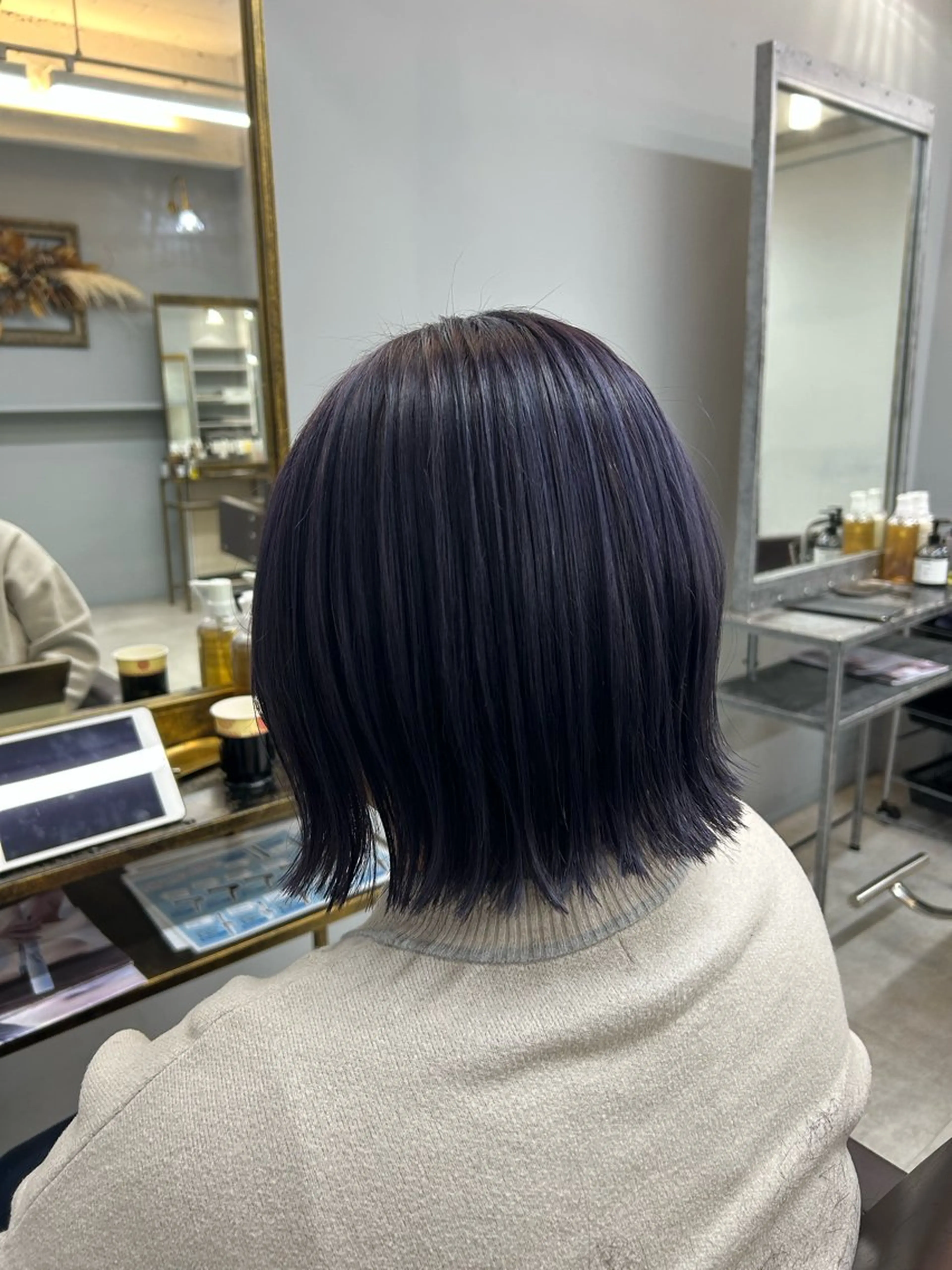 ショート カラー hair atelier OZ桑野店所属・阿佐見 若菜のヘアスタイル