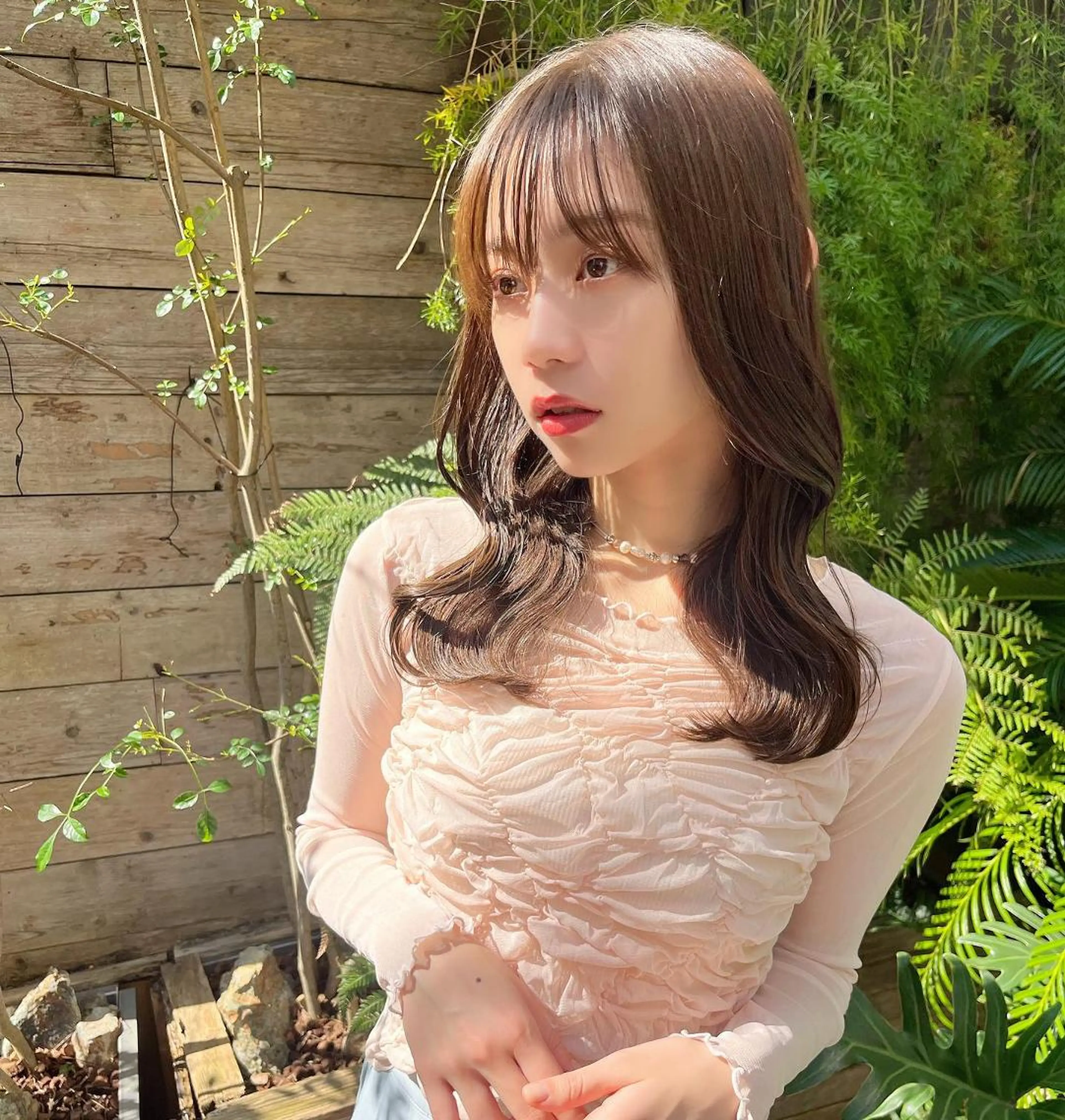 ミディアム カラー ヘアアレンジ ミディアムパーマ ベージュカラー 透明感カラー ハイライトカラー ミルクティーベージュ 韓国/髪質改善💘 櫻井かれんのヘアスタイル