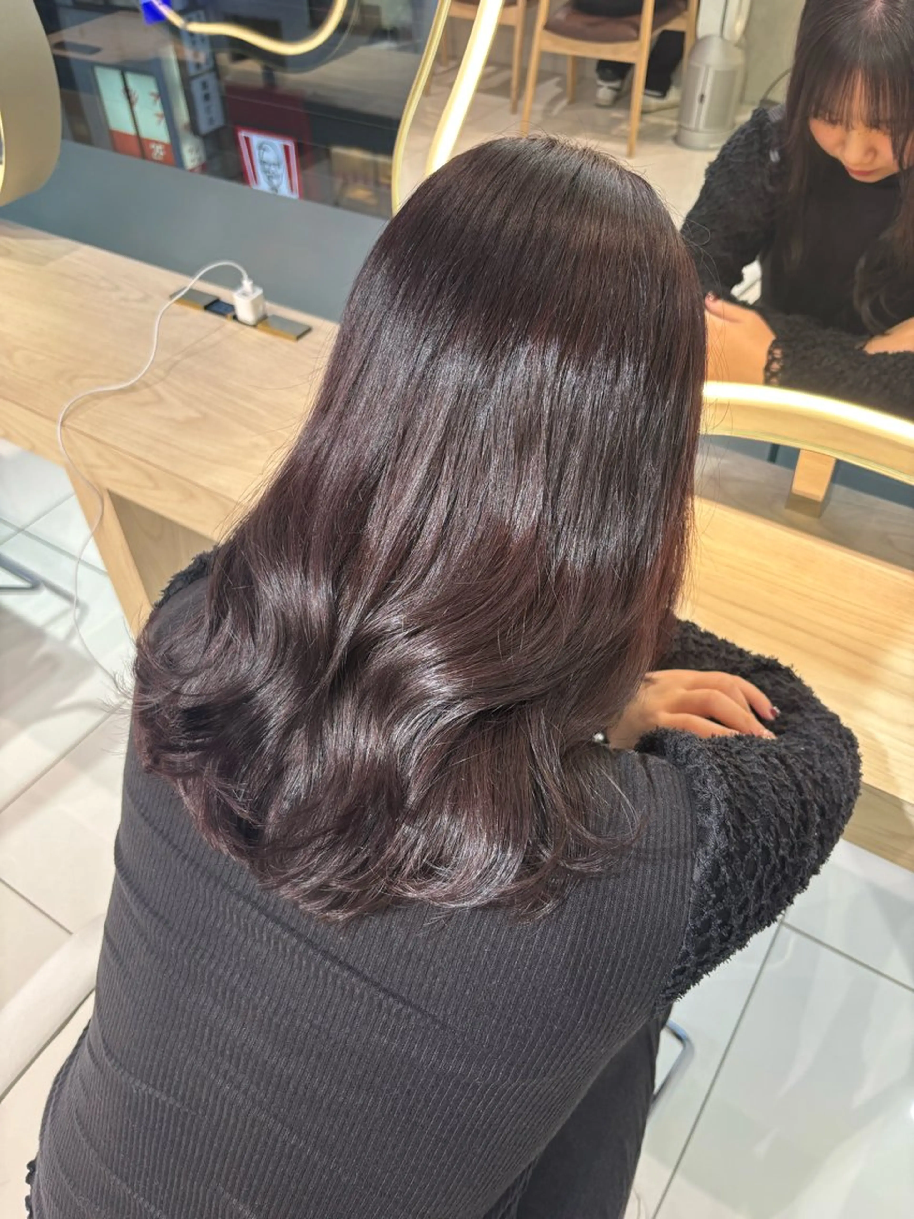 セミロング ヘアカラー 韓国透明感カラー🌀 yuukiのヘアスタイル