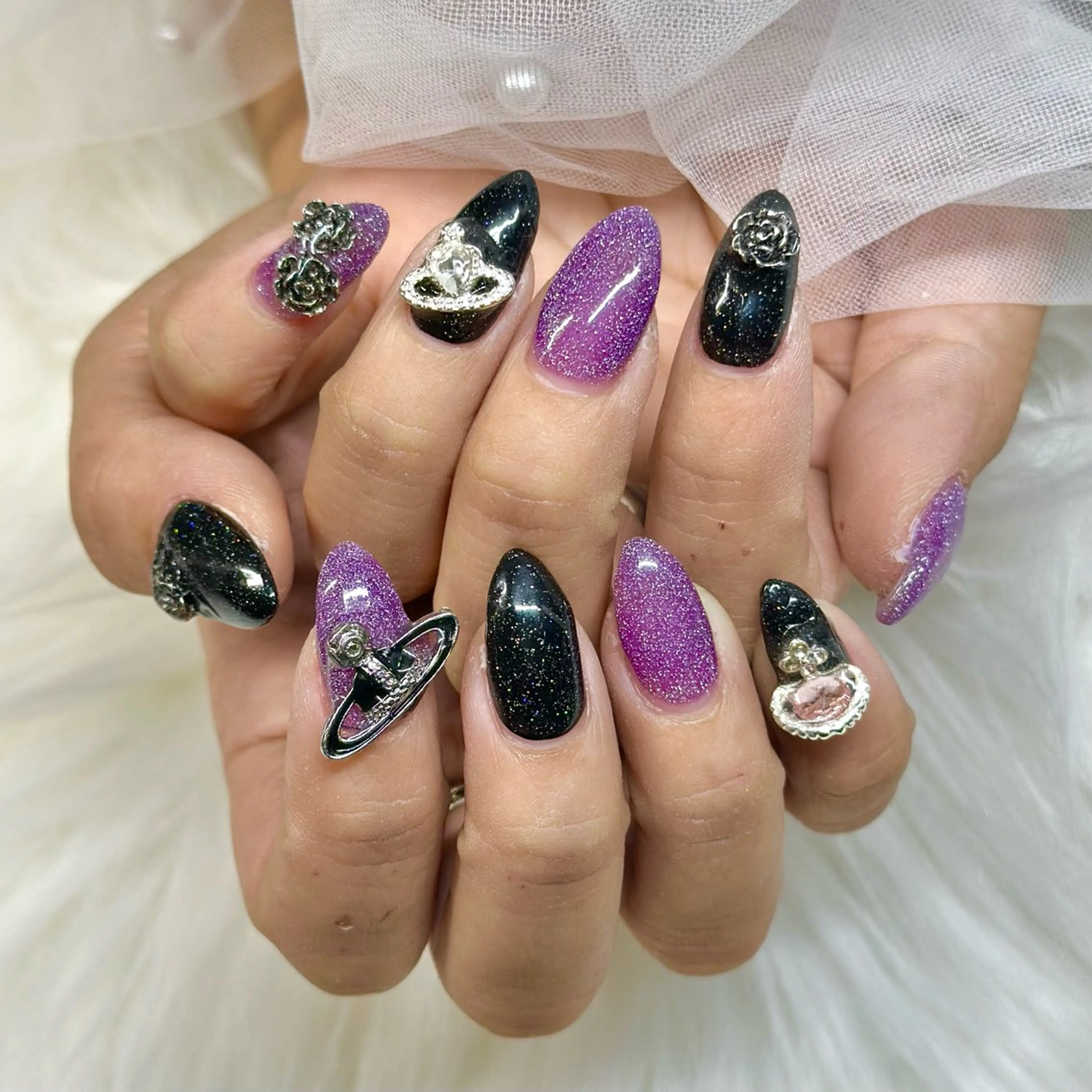 ネイル MIGHTY COLORのネイルデザイン