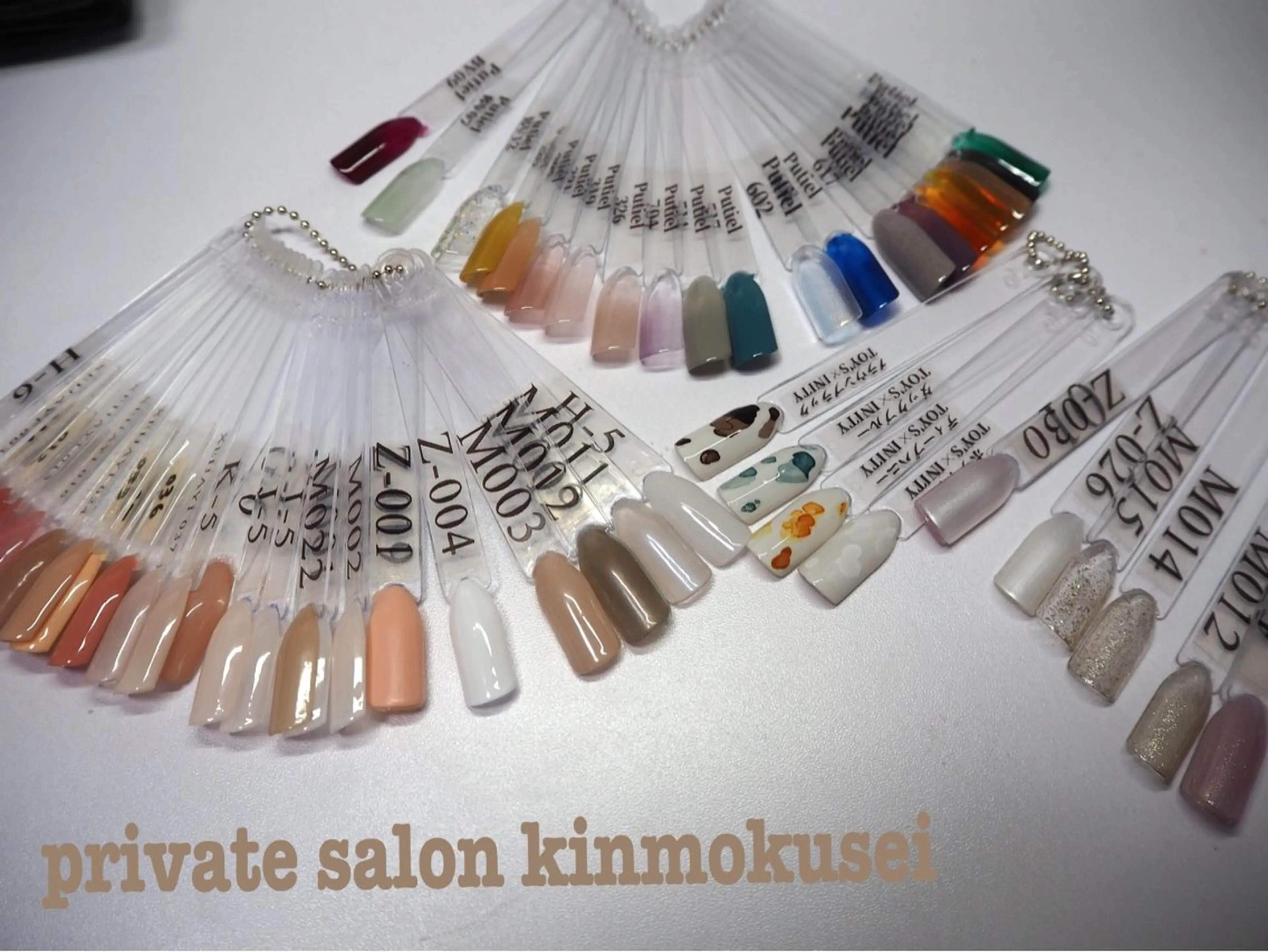 ネイル フラッシュネイル マグネットネイル nail salon kinmokuseiのネイルデザイン