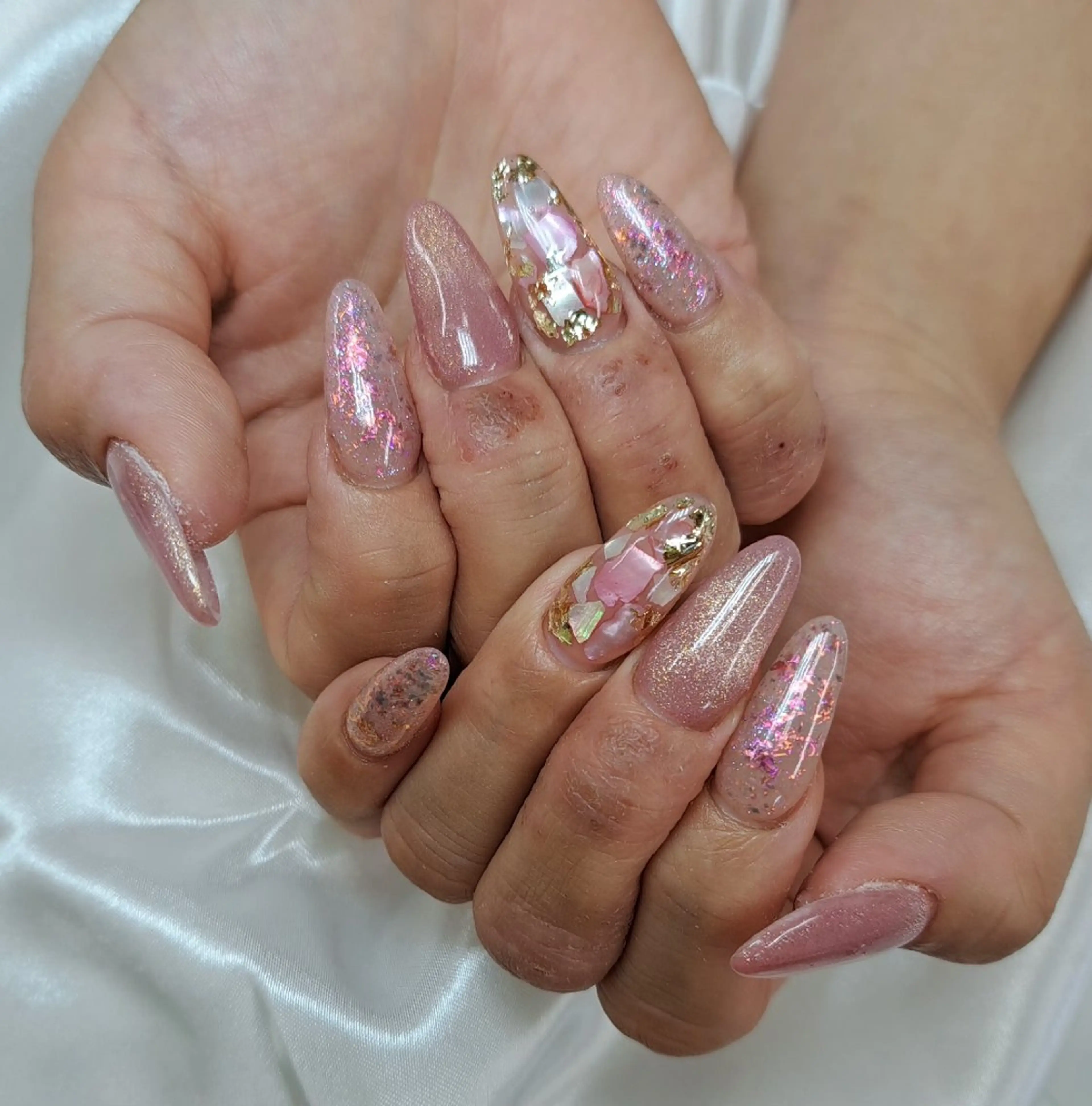 ネイル アートネイル オーロラネイル チークネイル ジェルネイル グラデーション ハンドネイル 河野ちえ (雑誌掲載サロン)のネイルデザイン