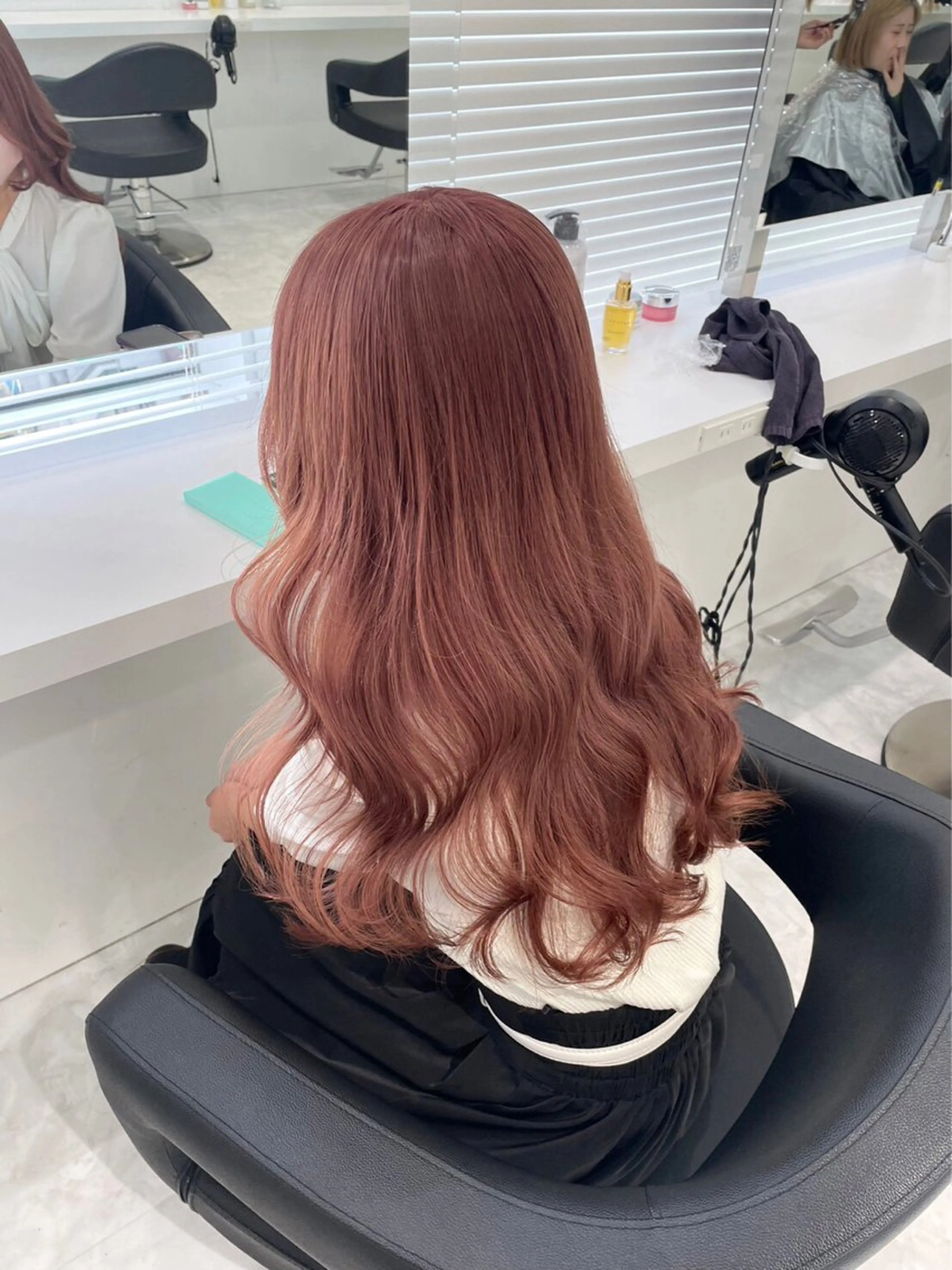 ロング カラー ヘアカラー トリートメント ヘッドスパ ヘアセット 🤍CANDY横浜 【公式】🤍のヘアスタイル